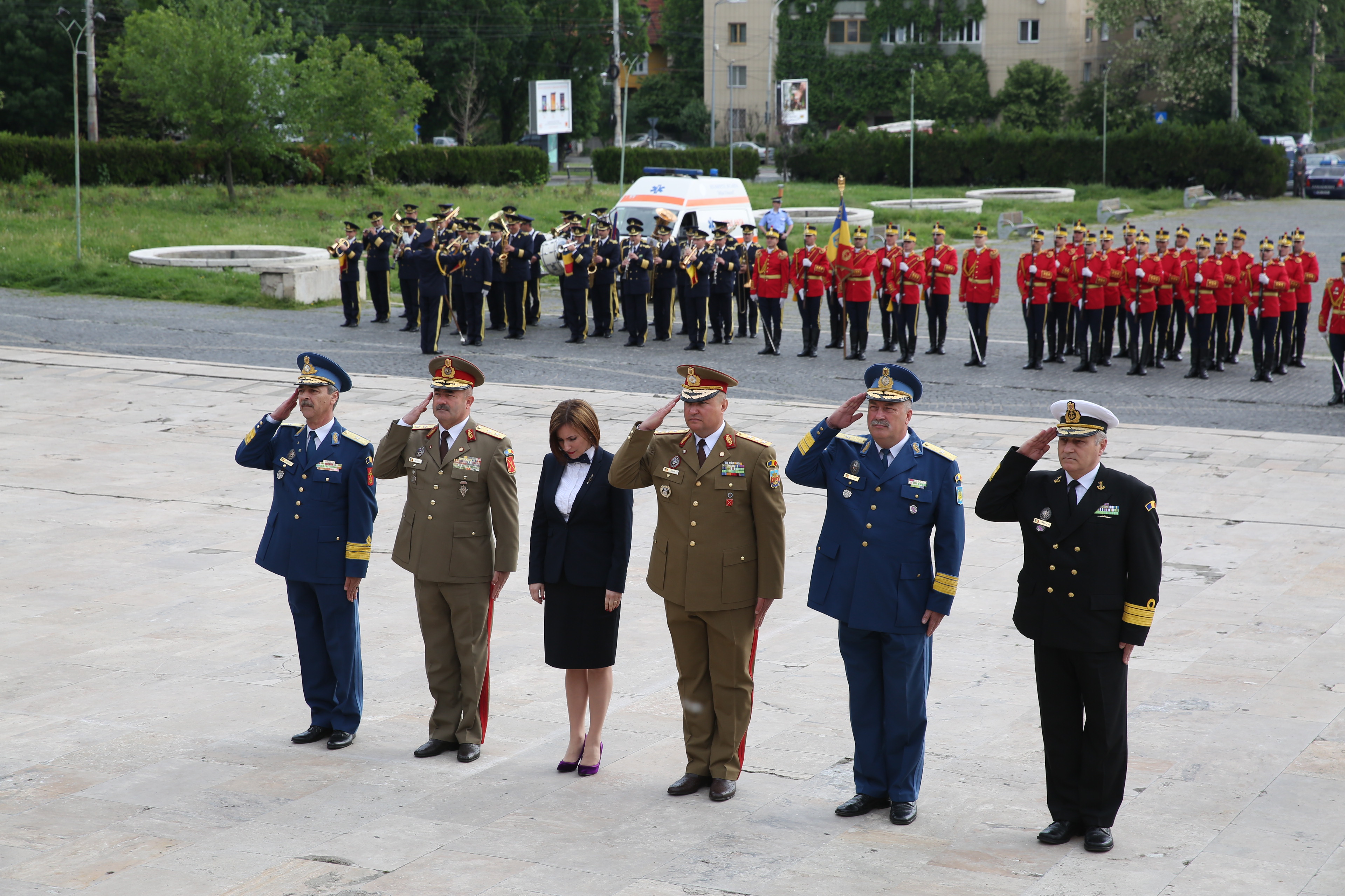 Ceremonia militară de depuneri de coroane şi jerbe de flori de la Monumentul Eroilor Neamului din cel de al II-lea Război Mondial - Universitatea Națională de Apărare 'Carol I' - 09 mai 2015