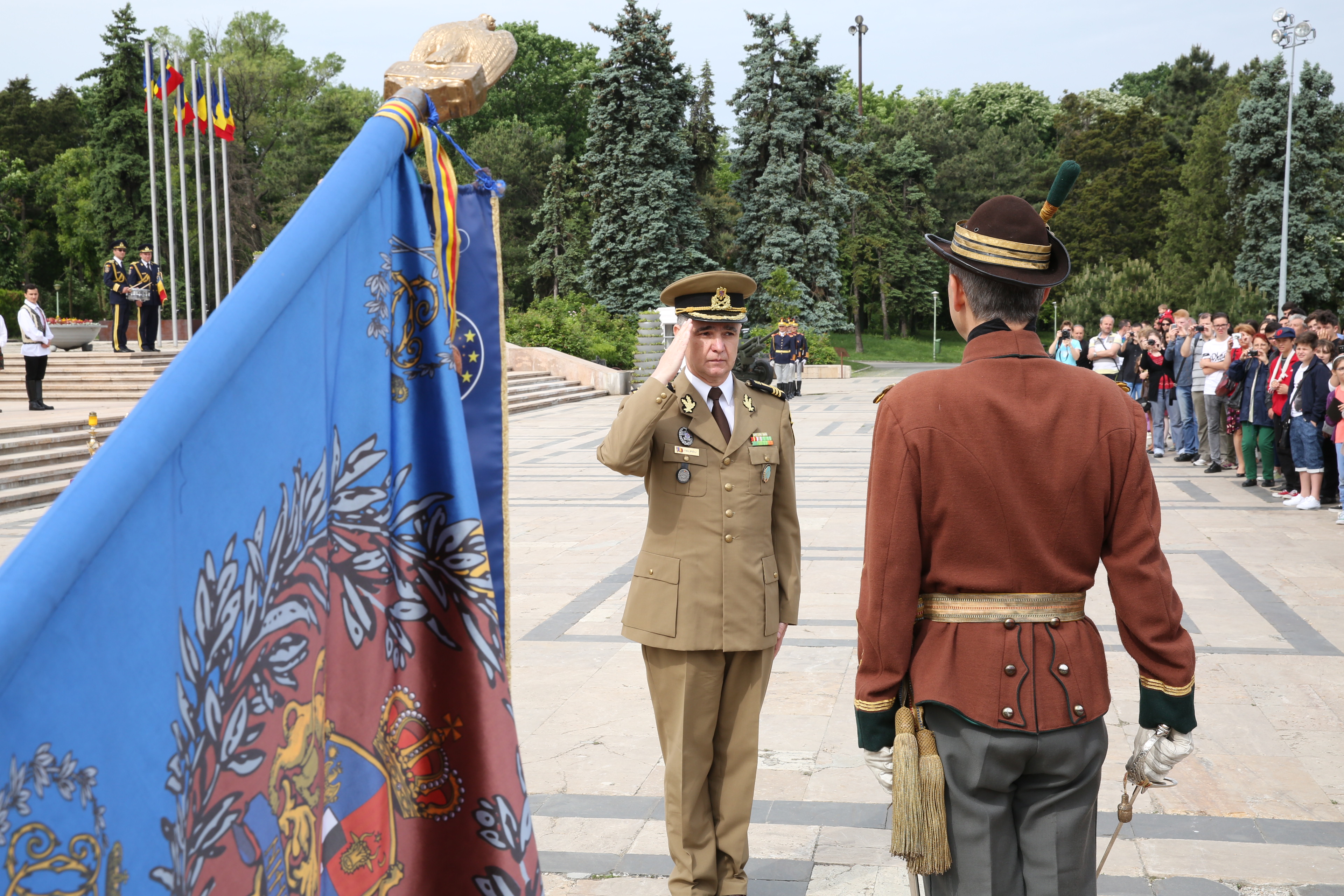 Depunerea unei urne comemorative cu pământ adus de la Plevna-Bulgaria, la Mormântul Ostaşului Necunoscut din Parcul Carol - 16 mai 2015