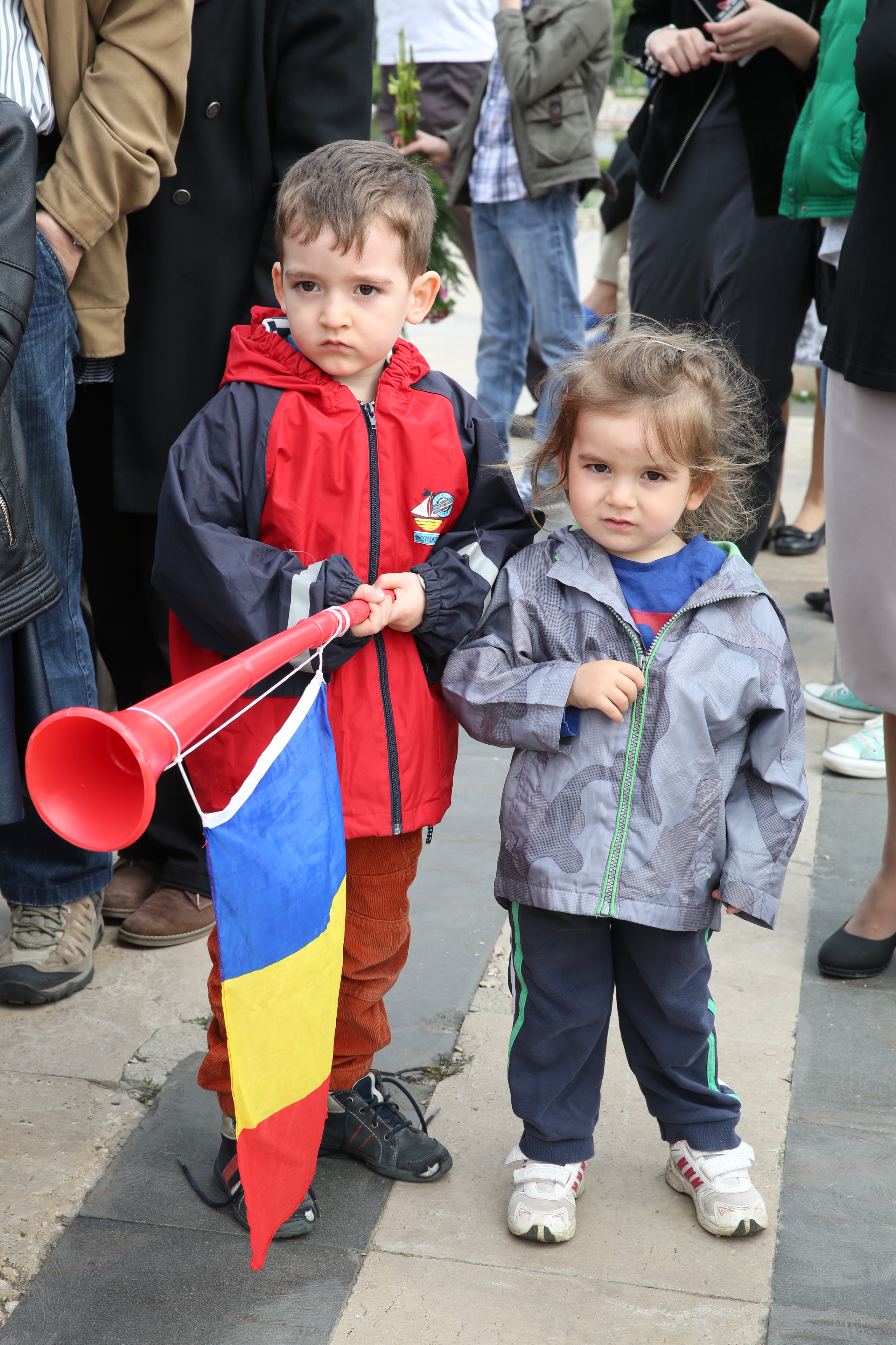 Depunerea unei urne comemorative cu pământ adus de la Plevna-Bulgaria, la Mormântul Ostaşului Necunoscut din Parcul Carol - 16 mai 2015