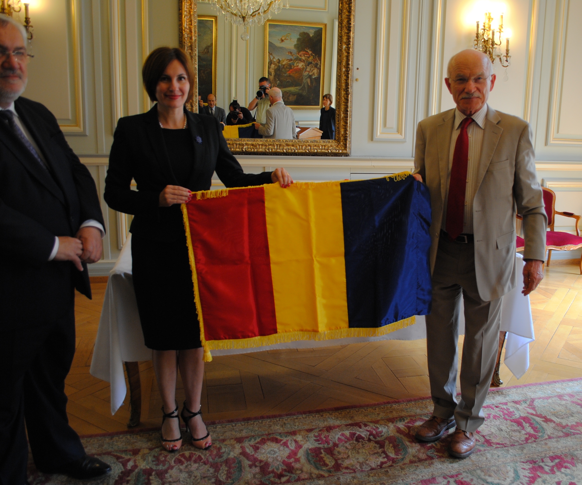 Vizita oficială în Franța la invitația domnului Jean-Marc Todeschini, Secretar de Stat 'cu rang de Ministru delegat' pentru Veterani și Memorie din cadrul Ministerului francez al Apararii, 8-9 iunie 2015  '