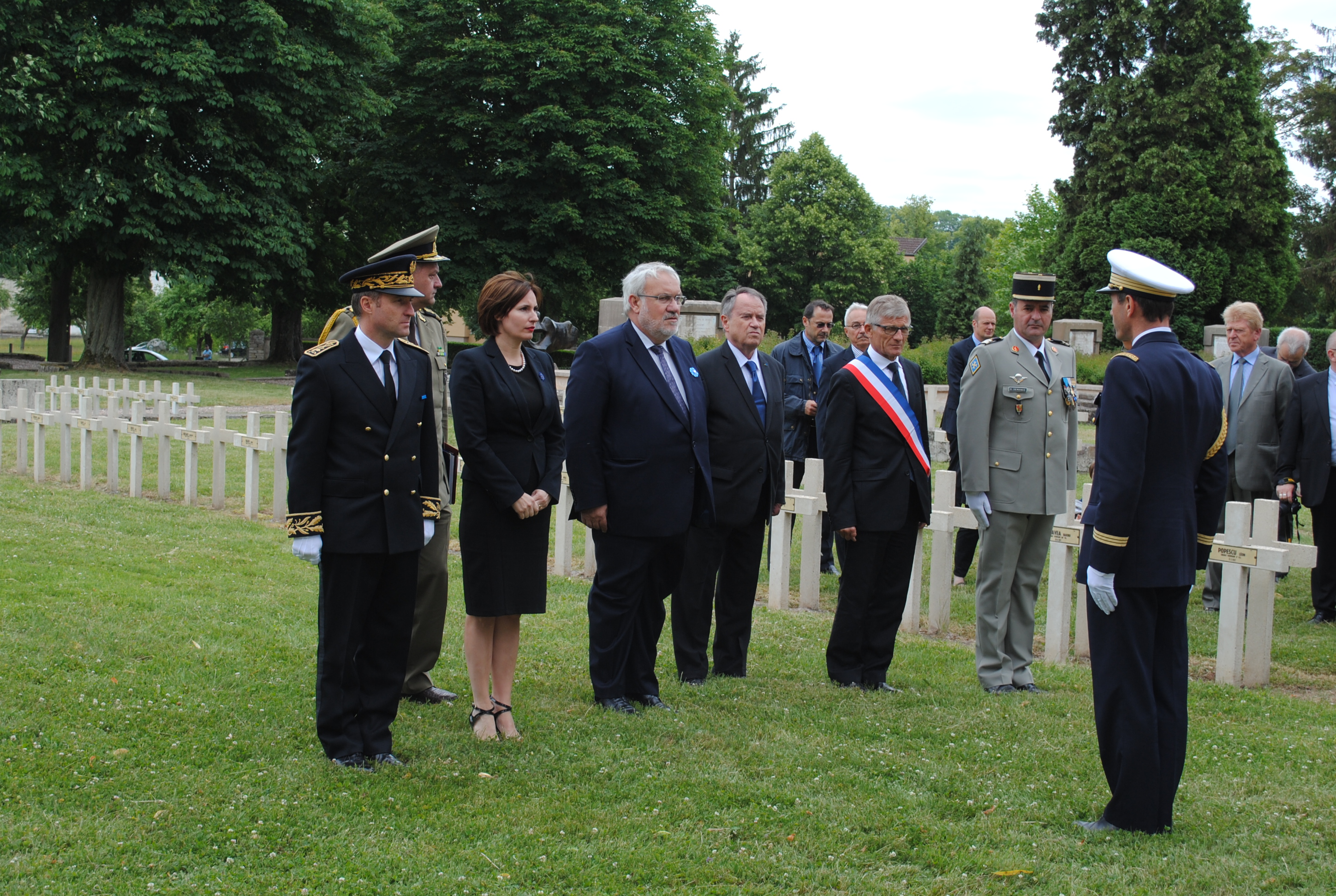 Vizita oficială în Franța la invitația domnului Jean-Marc Todeschini, Secretar de Stat 'cu rang de Ministru delegat' pentru Veterani și Memorie din cadrul Ministerului francez al Apararii, 8-9 iunie 2015  '