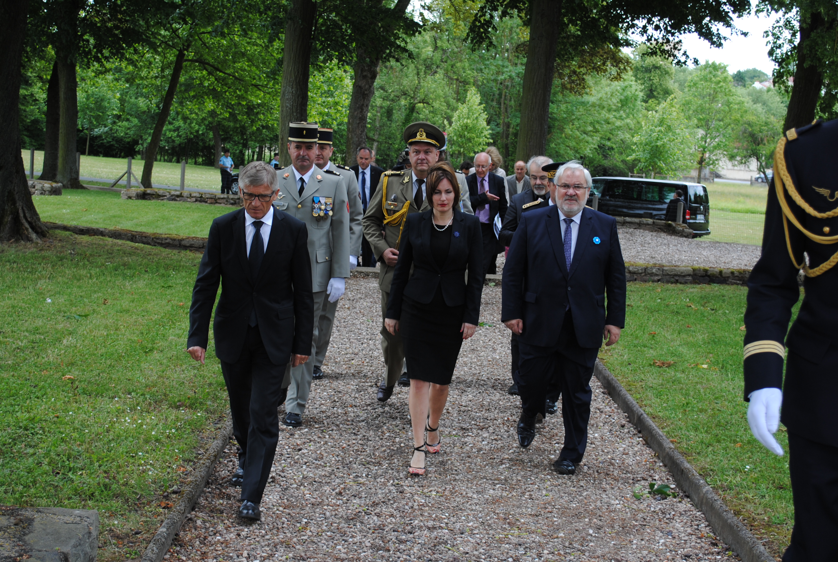 Vizita oficială în Franța la invitația domnului Jean-Marc Todeschini, Secretar de Stat 'cu rang de Ministru delegat' pentru Veterani și Memorie din cadrul Ministerului francez al Apararii, 8-9 iunie 2015  '