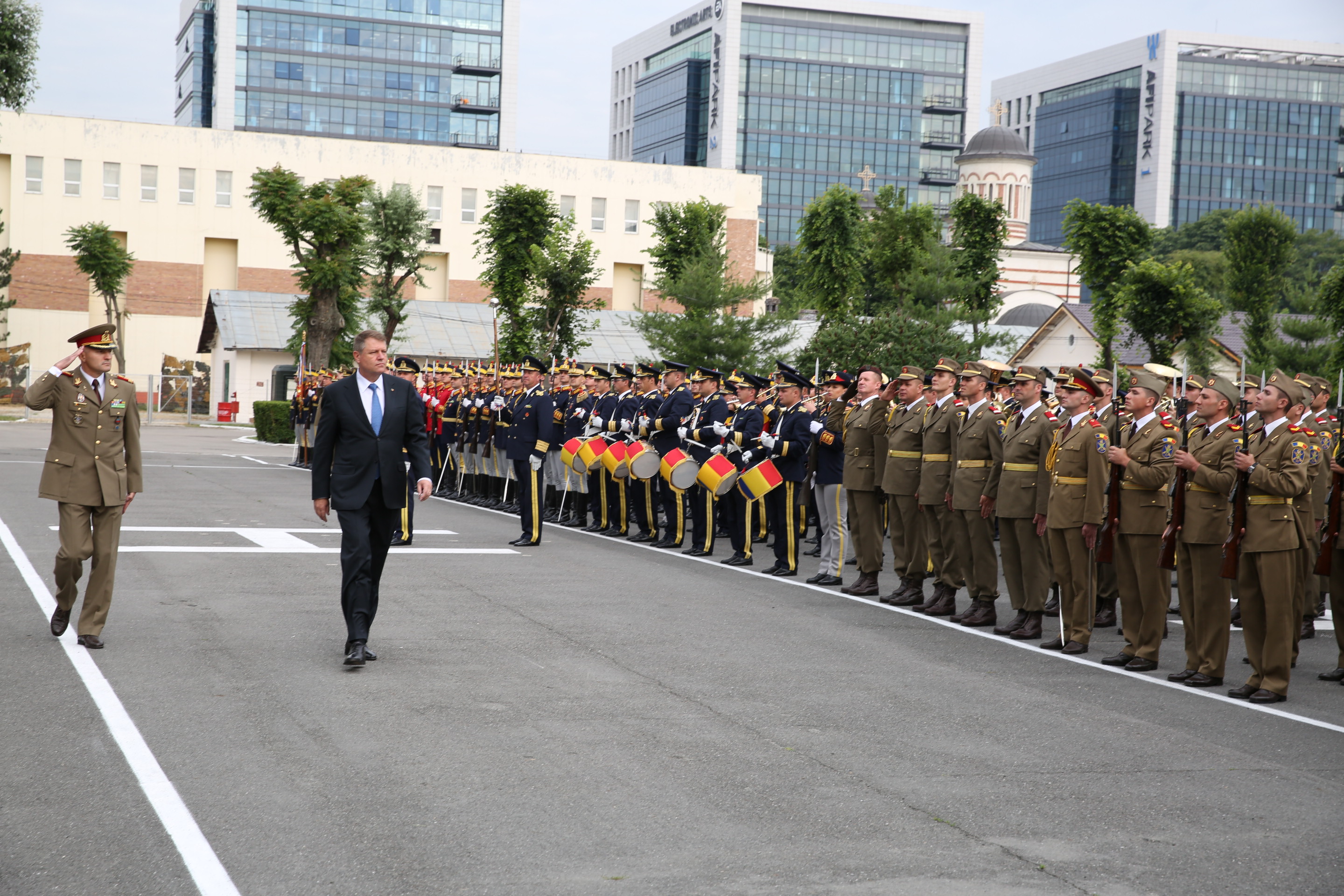 Participarea doamnei secretar de stat Otilia Sava la Ceremonia dedicată împlinirii a 155 de ani de la înființarea Regimentului 30 Gardă „Mihai Viteazul”- 01 iulie 2015