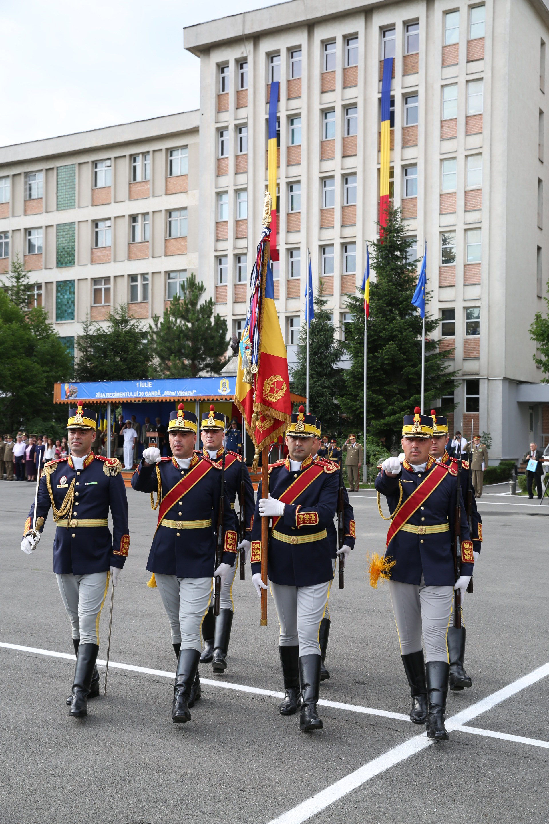 Participarea doamnei secretar de stat Otilia Sava la Ceremonia dedicată împlinirii a 155 de ani de la înființarea Regimentului 30 Gardă „Mihai Viteazul”- 01 iulie 2015