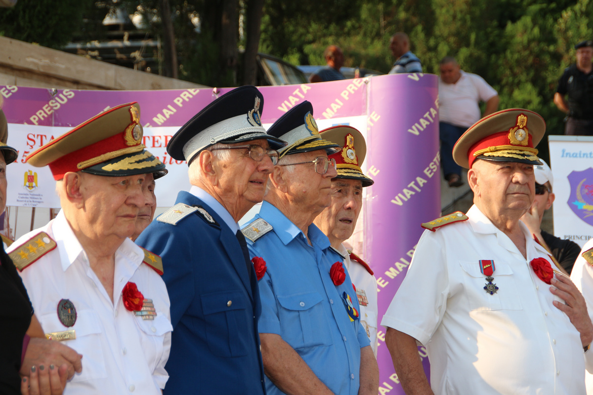 Festivitatea plecării Ştafetei Veteranilor din fața Monumentului Eroilor Patriei - 04.09.2015