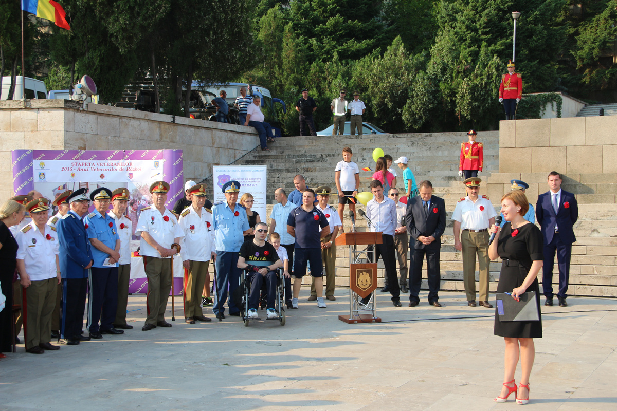 Festivitatea plecării Ştafetei Veteranilor din fața Monumentului Eroilor Patriei - 04.09.2015