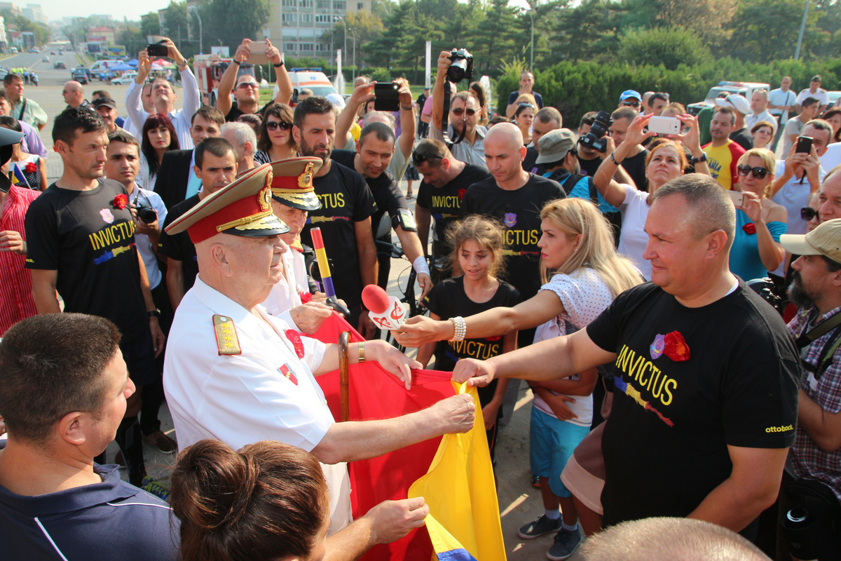 Festivitatea plecării Ştafetei Veteranilor din fața Monumentului Eroilor Patriei - 04.09.2015