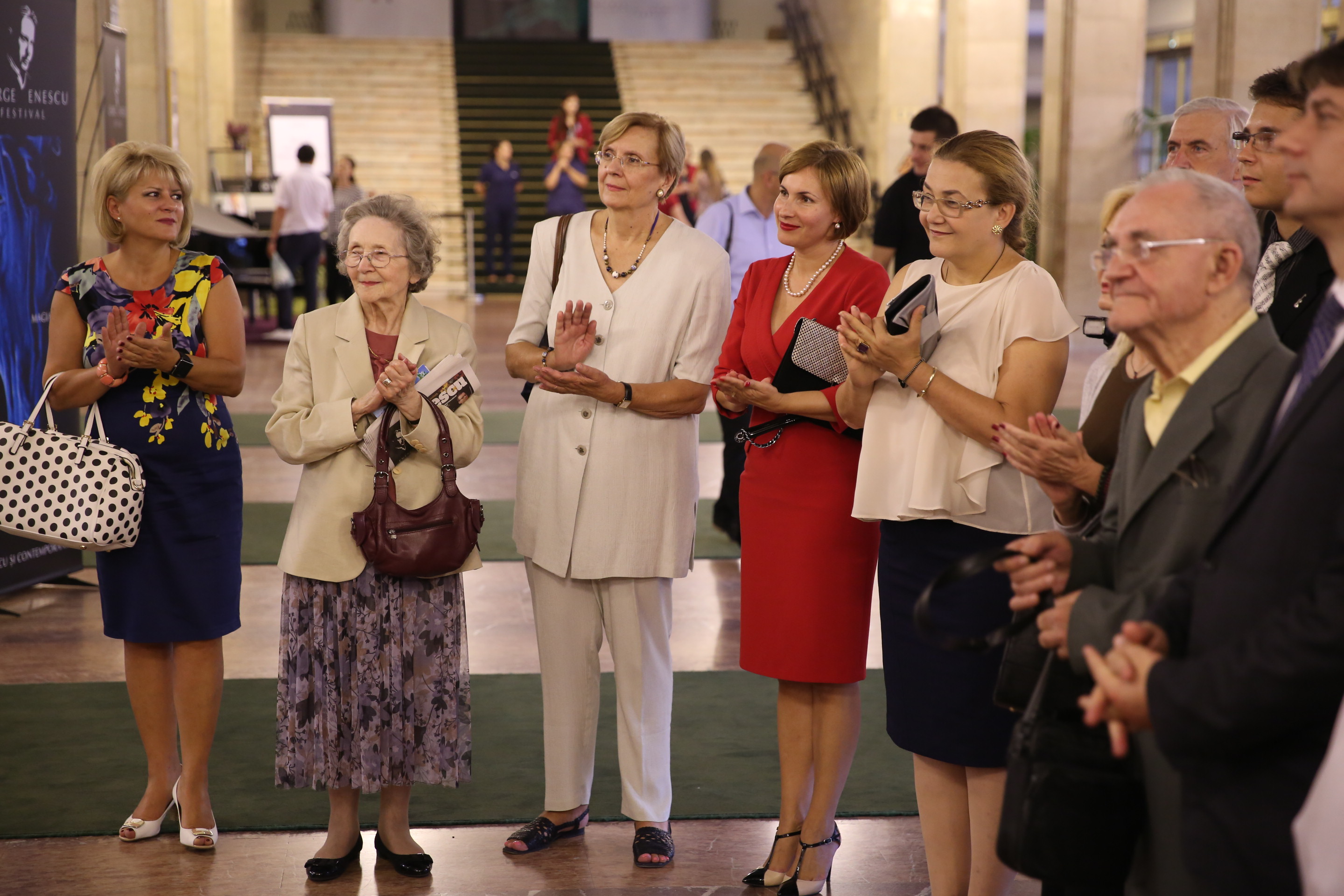 Lansarea albumului bilingv 'George Enescu. Muzicianul de geniu în imagini'- 17 septembrie 2015