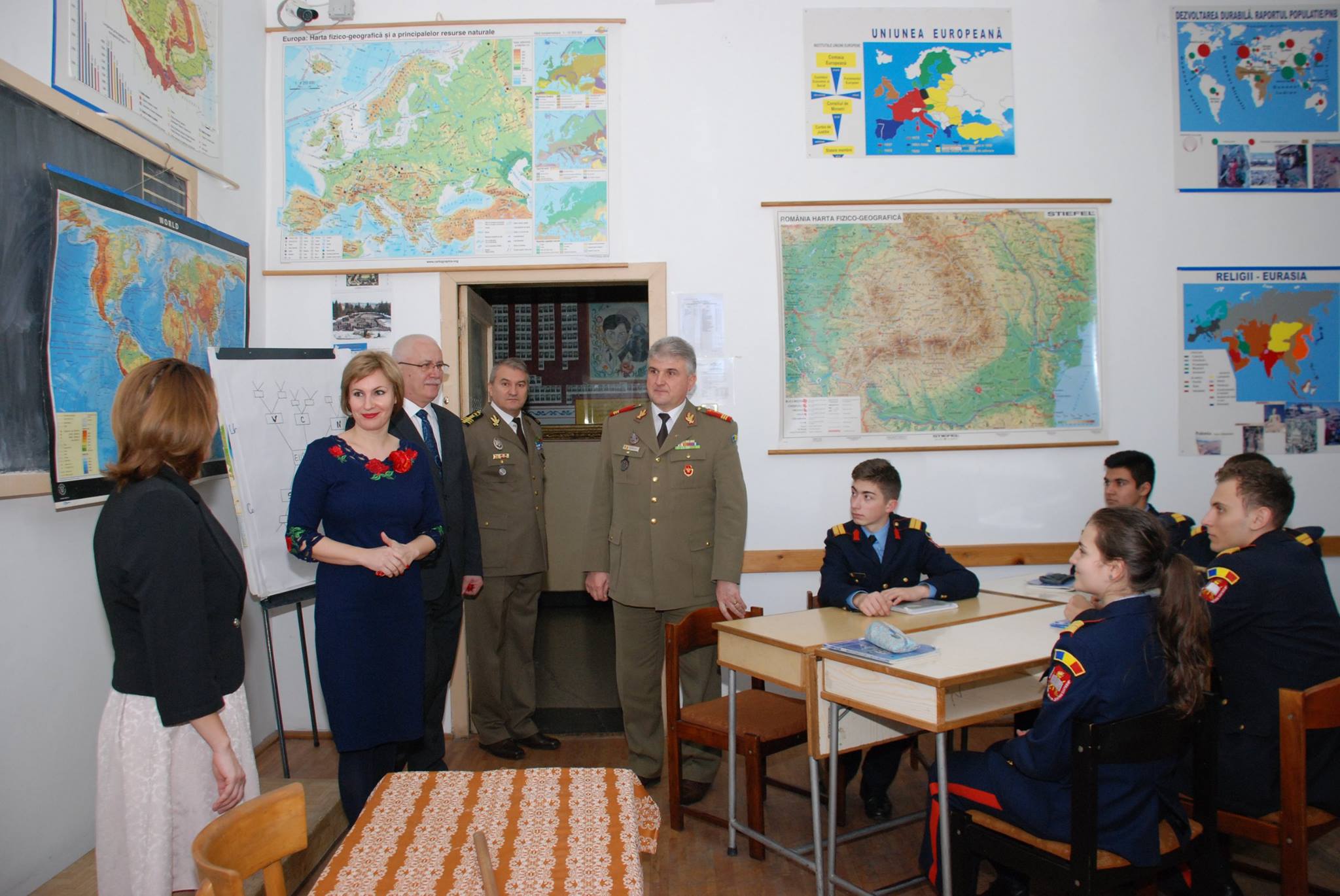 Vizita doamnei secretar de stat Otilia Sava la Colegiul Național Militar 'Dimitrie Cantemir' - 13 ianuarie 2016 'Visit of the State Secretary Otilia Sava to the National Military College 'Dimitrie Cantemir' - January 13, 2016''