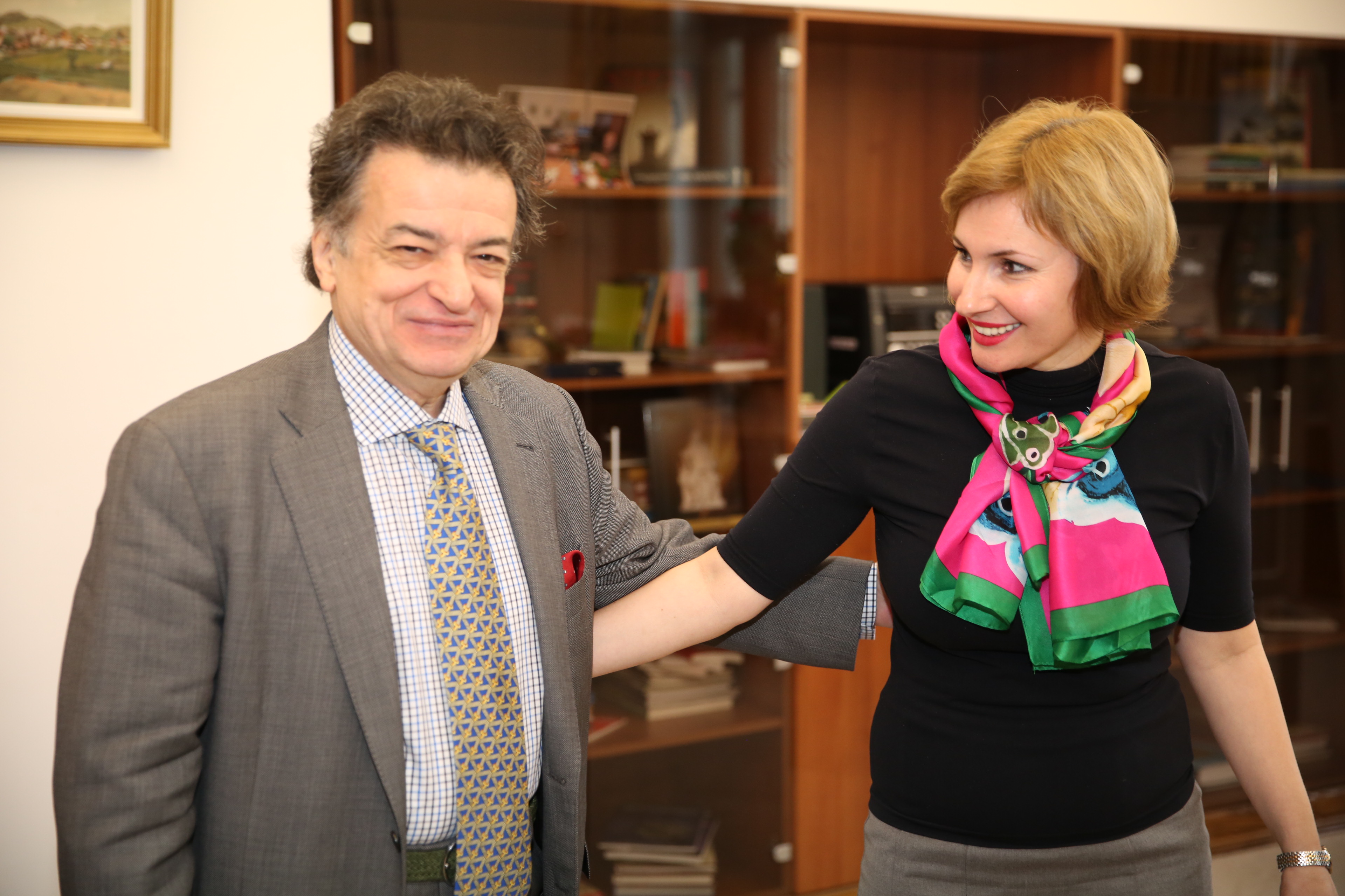 Întâlnirea doamnei secretar de stat Otilia Sava cu maestrul violonist, Eugen Sârbu- 09 martie 2016 'Meeting of the State Secretary Otilia Sava with master violinist Eugen Sârbu, March 9, 2016 '  ';s