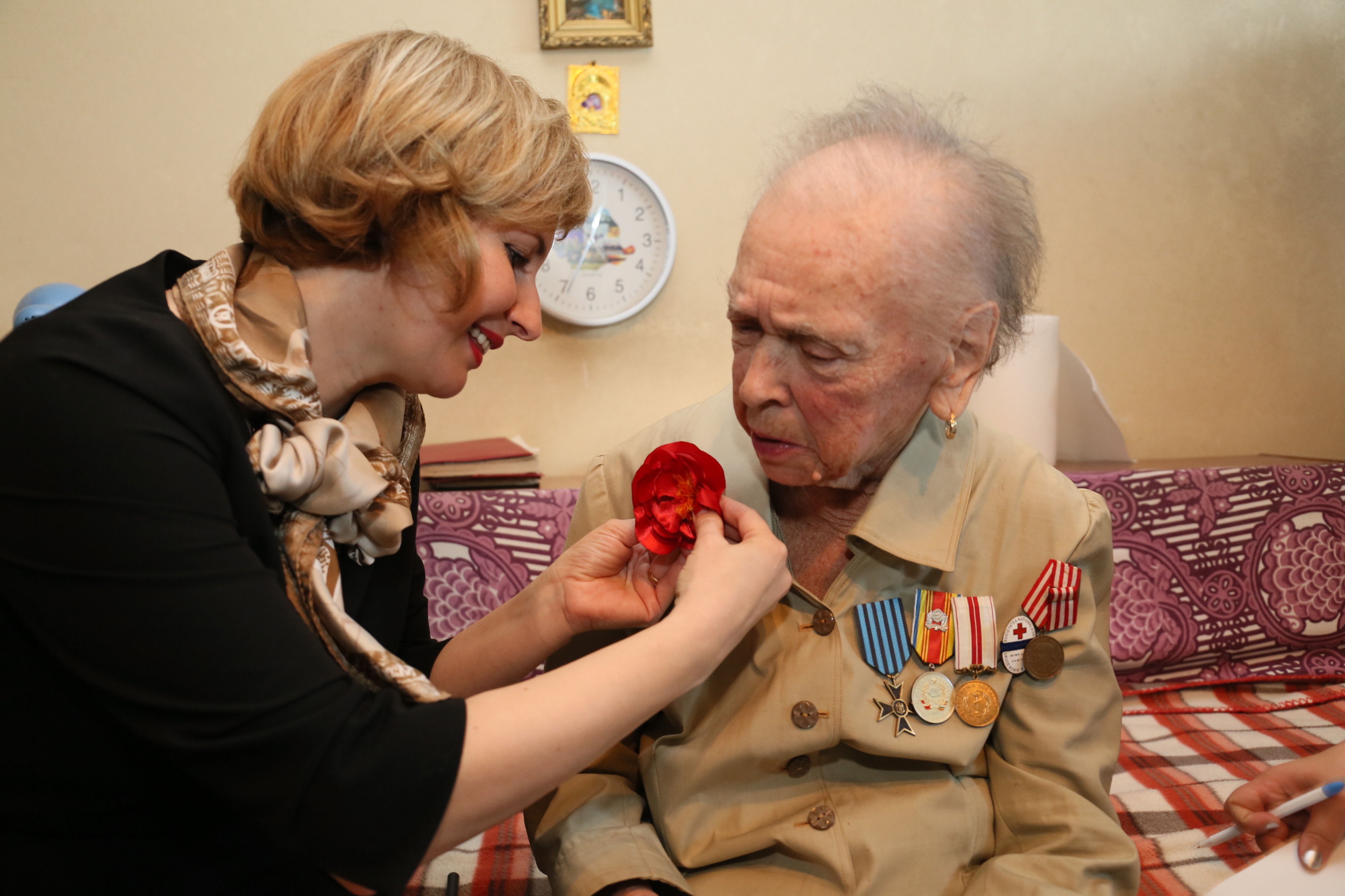 Vizita doamnei secretar de stat Otilia Sava la doamna Lidia Platon, veteran de război - 14 martie 2016 'Visit of the State Secretary Otilia Sava to Mrs. Lidia Platon, war veteran - March 14, 2016''