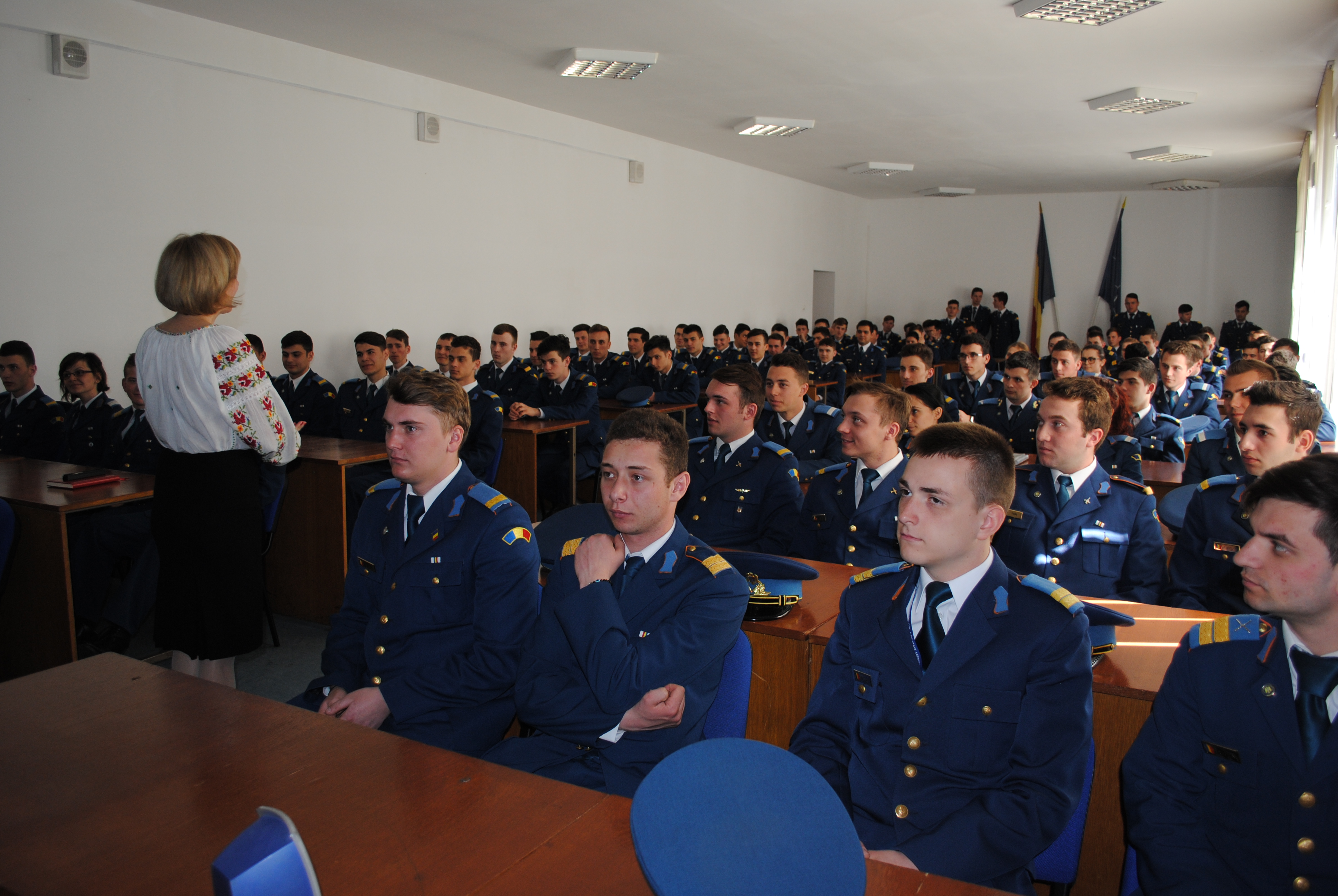 Vizita doamnei secretar de stat Otilia Sava la Academia Forțelor Aeriene 'Henri Coandă' - 22 aprilie 2016 'Visit of the State Secretary Otilia Sava to the Air Force Academy 'Henri Coanda' - April 22, 2016'