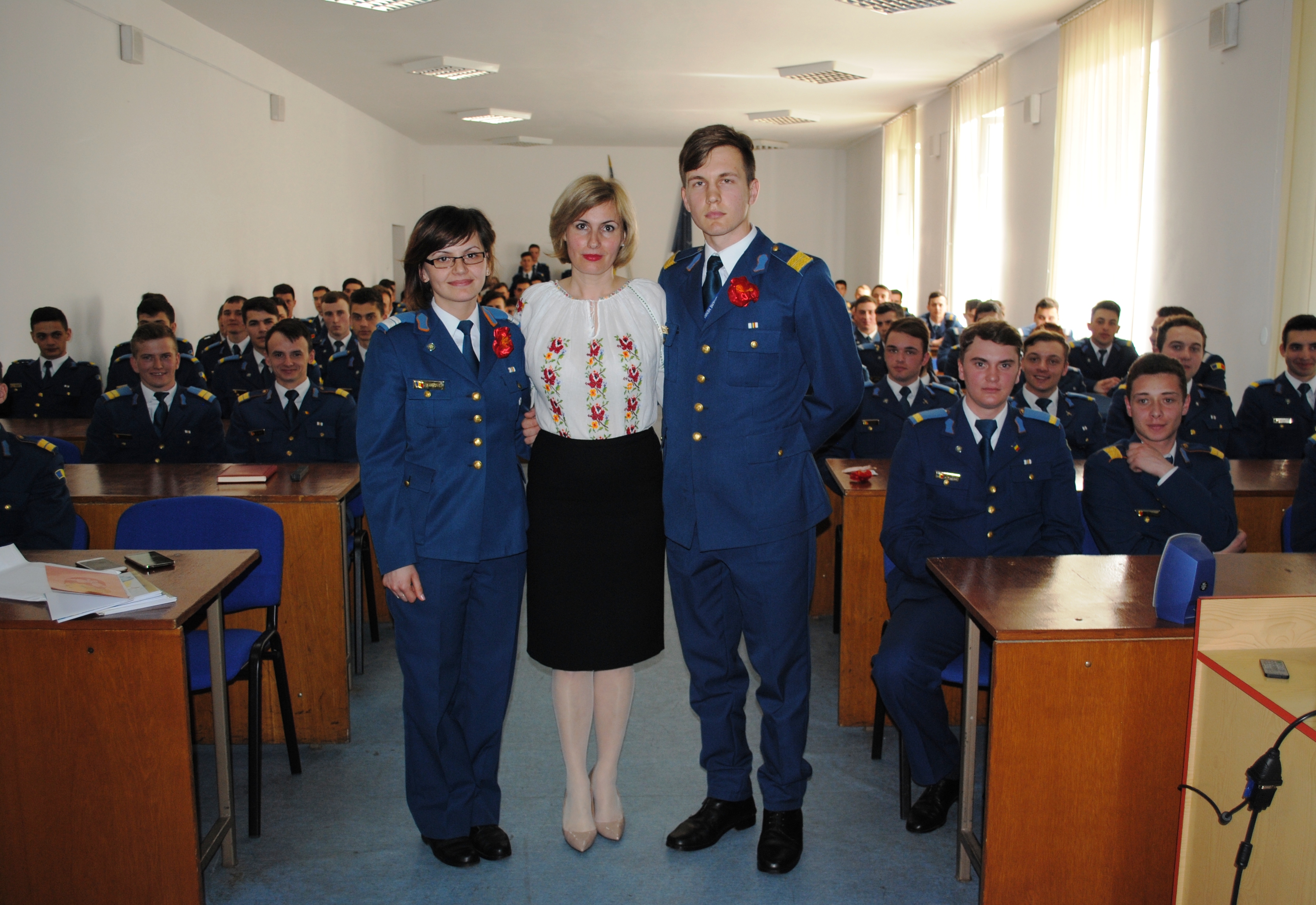 Vizita doamnei secretar de stat Otilia Sava la Academia Forțelor Aeriene 'Henri Coandă' - 22 aprilie 2016 'Visit of the State Secretary Otilia Sava to the Air Force Academy 'Henri Coanda' - April 22, 2016'