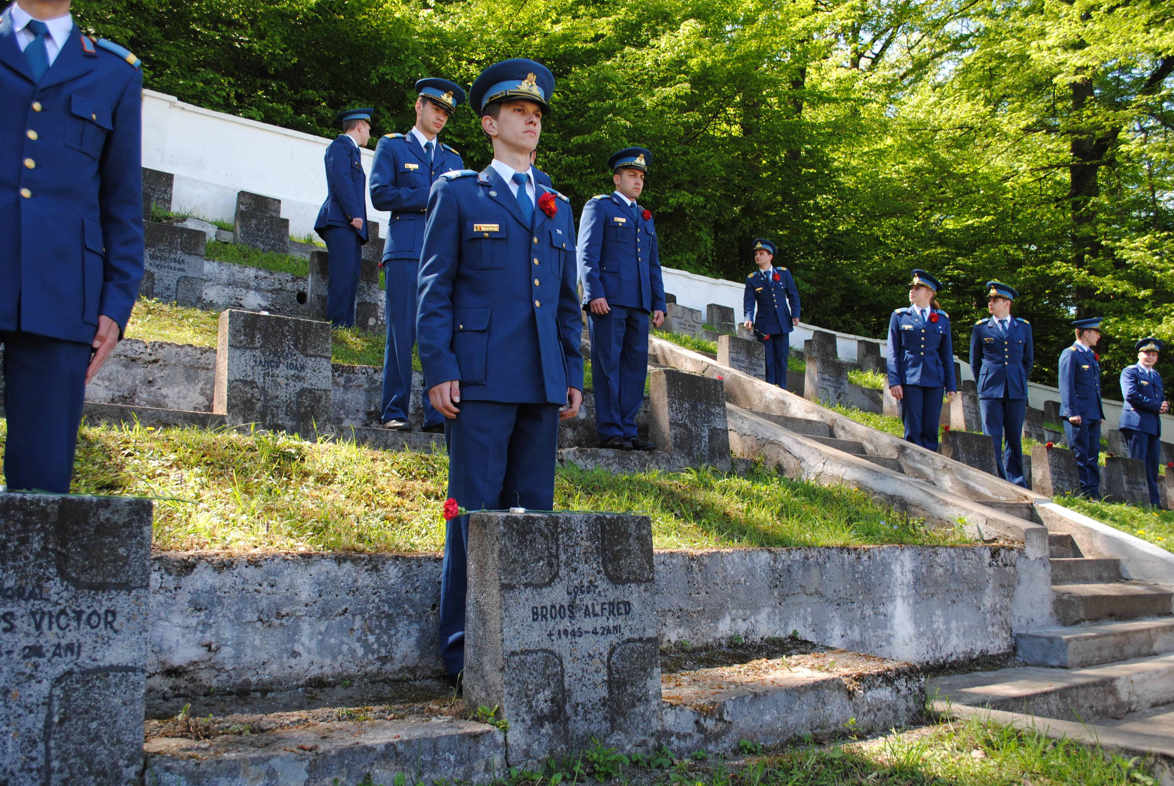 Ceremonia militară de la Cimitirul Eroilor din Sprenghi - Braşov - 22 aprilie 2016 'Military ceremony at the Heroes Cemetery in Sprenghi - Brasov - April 22, 2016'