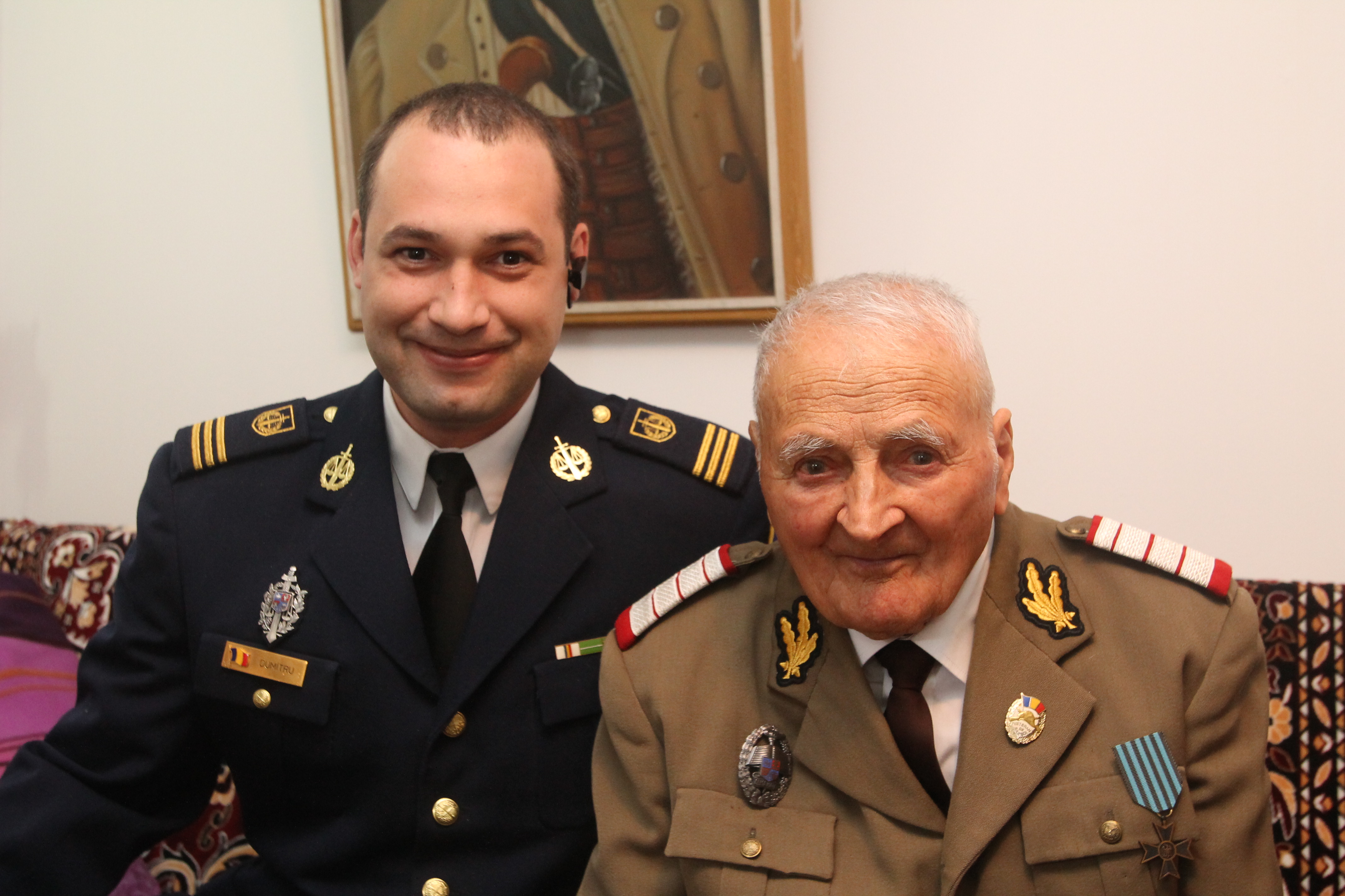 Vizita doamnei secretar de stat Otilia Sava la domnul Slt.'rtr.' Dumitru Stan, veteran de război, cu ocazia aniversării vârstei de 100 ani - 04 mai 2016 'Visit of the State Secretary Otilia Sava to retired first-lieutenant Dumitru Stan, war veteran on the