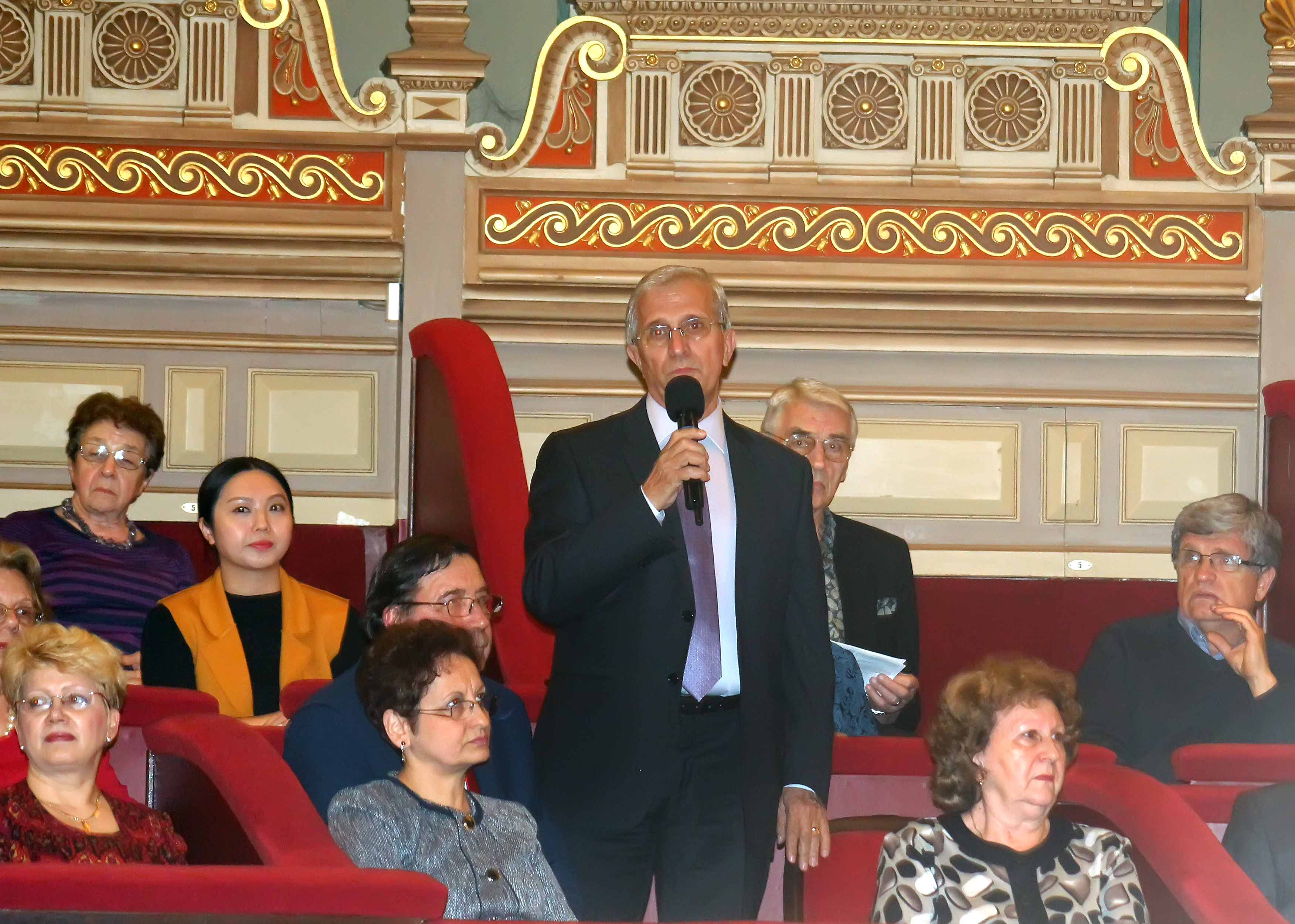 Concert dedicat veteranilor de război, susținut de Orchestra Simfonică la  Ateneul Român - 5 mai 2016 'Concert dedicated to war veterans performed by the Symphonic Orchestra at the Romania Athenaeum May 5, 2016'