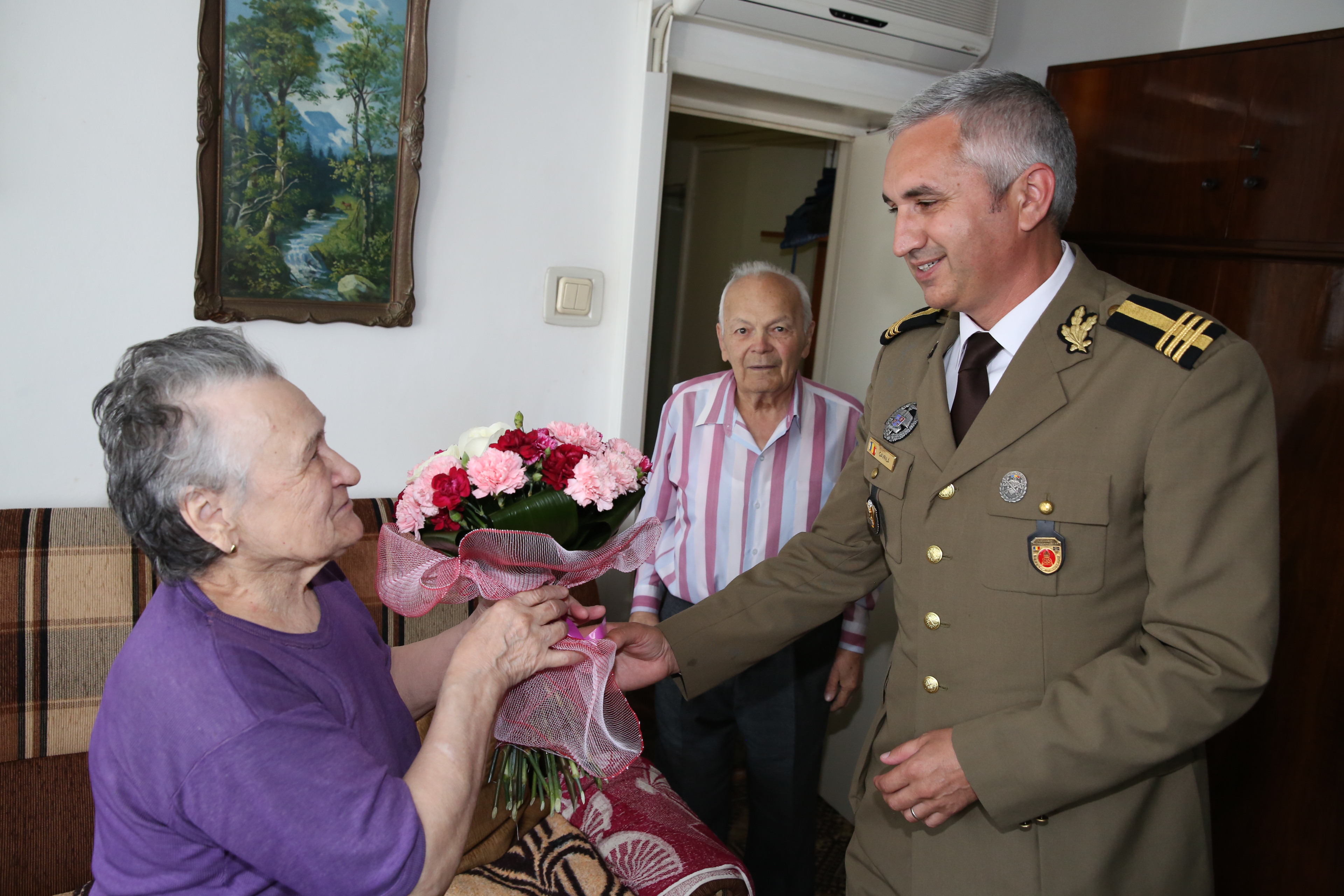 Vizită la Slt. rtr. Chitic Ioan, veteran de război - 19 mai 2016 Visit to retired first-lieutenant Chitic Ioan, war veteran may 19, 2016