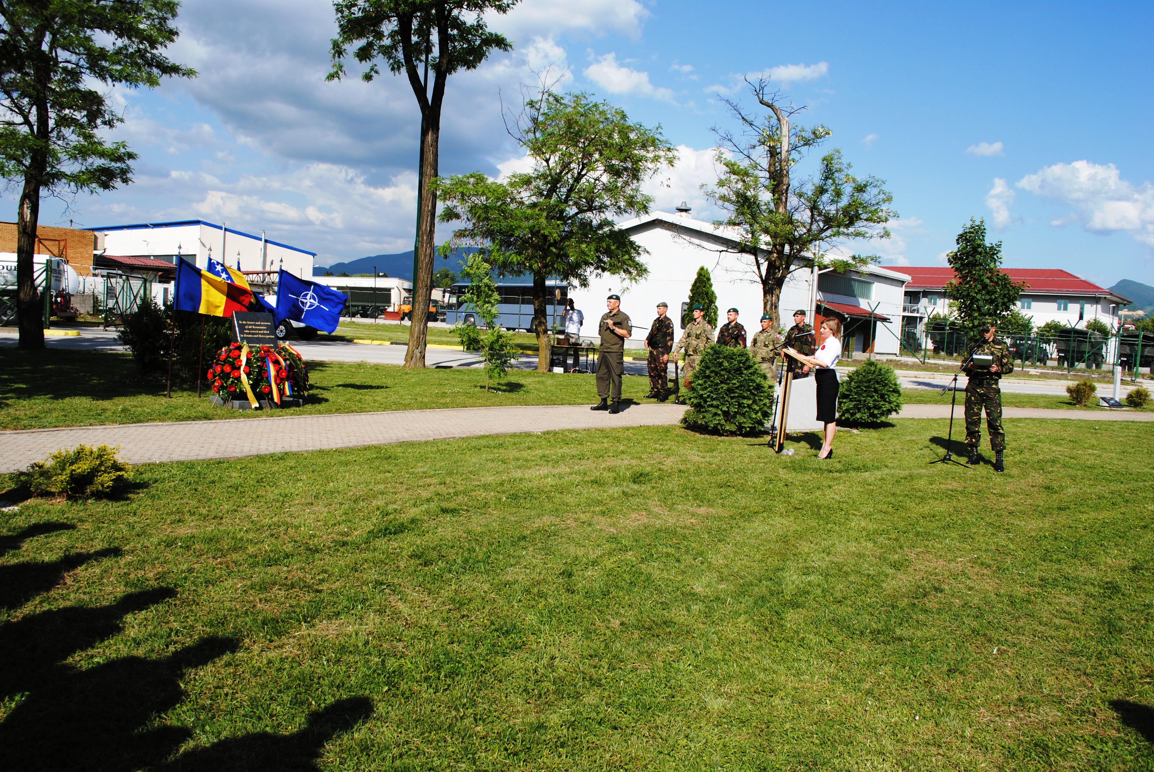 Ceremonie de depunere a unei coroane de flori la monumentul Camp Butmir - 30 mai 2016 'Wreath-laying Ceremony at the monument Camp Butmir - May 30, 2016'