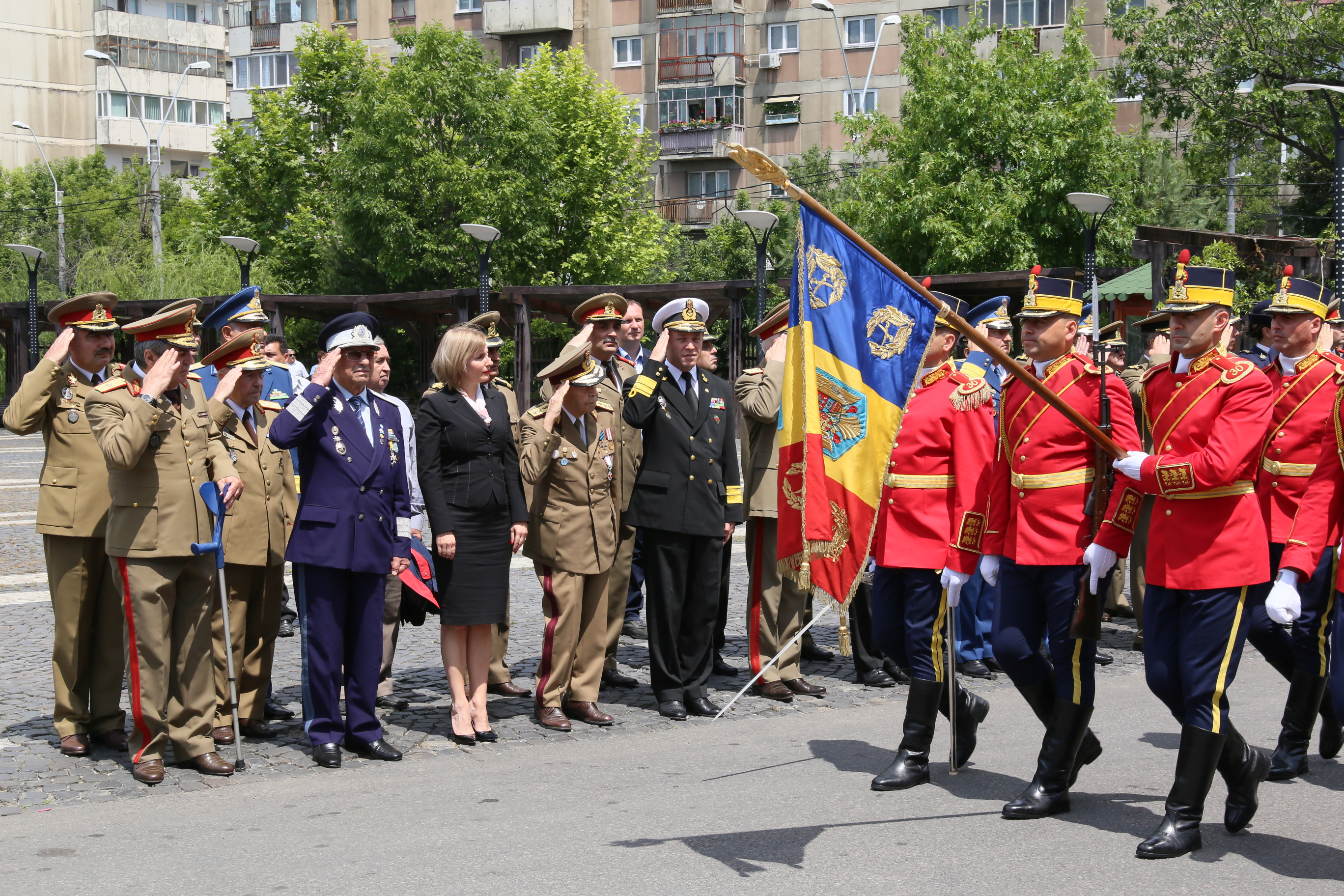 Participarea doamnei secretar de stat Otilia Sava la Ceremonia de depunere de coroane de flori la Monumentul Eroilor Militari Căzuți în Teatrele de Operații - 9 iunie 2016 'Participation of Secretary of State, Mrs. Otilia Sava, at the wreath-laying ceremo