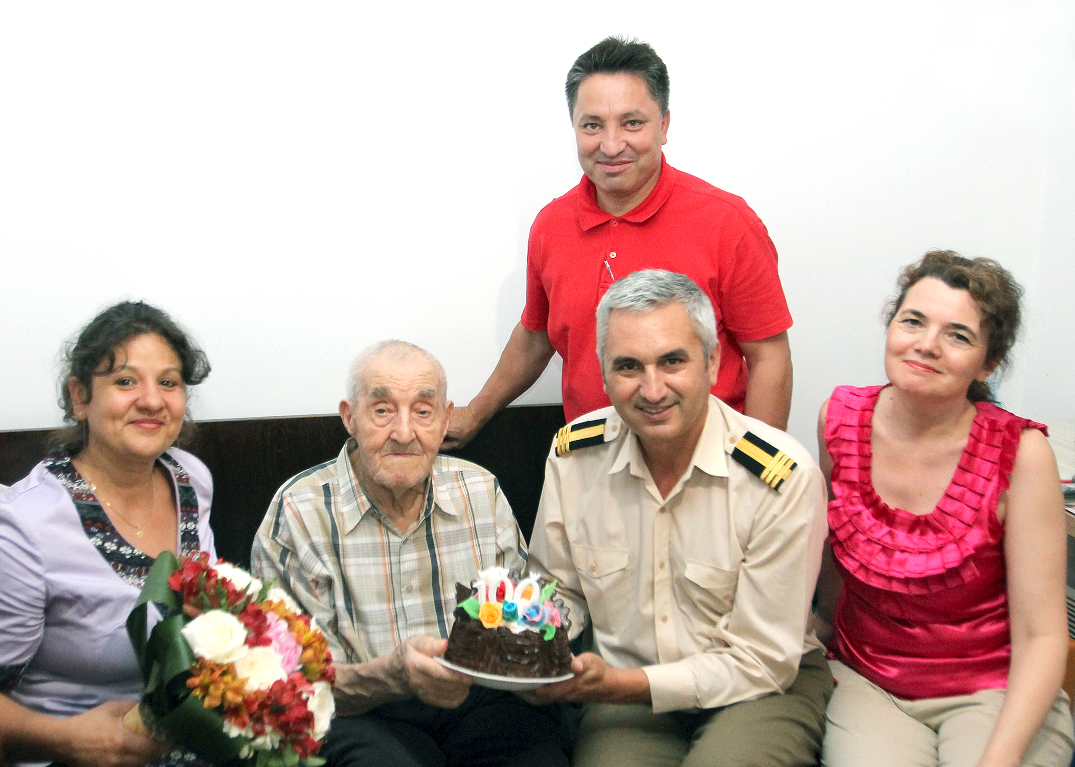 Aniversarea veteranului de război Lt.'rtr.' Palcău Constantin la împlinirea vârstei de 100 ani - 07 iulie 2016 'Celebration of 100 years of Mr. Palcău Constantin, 'rtr' lieutenant - July 07, 2016'