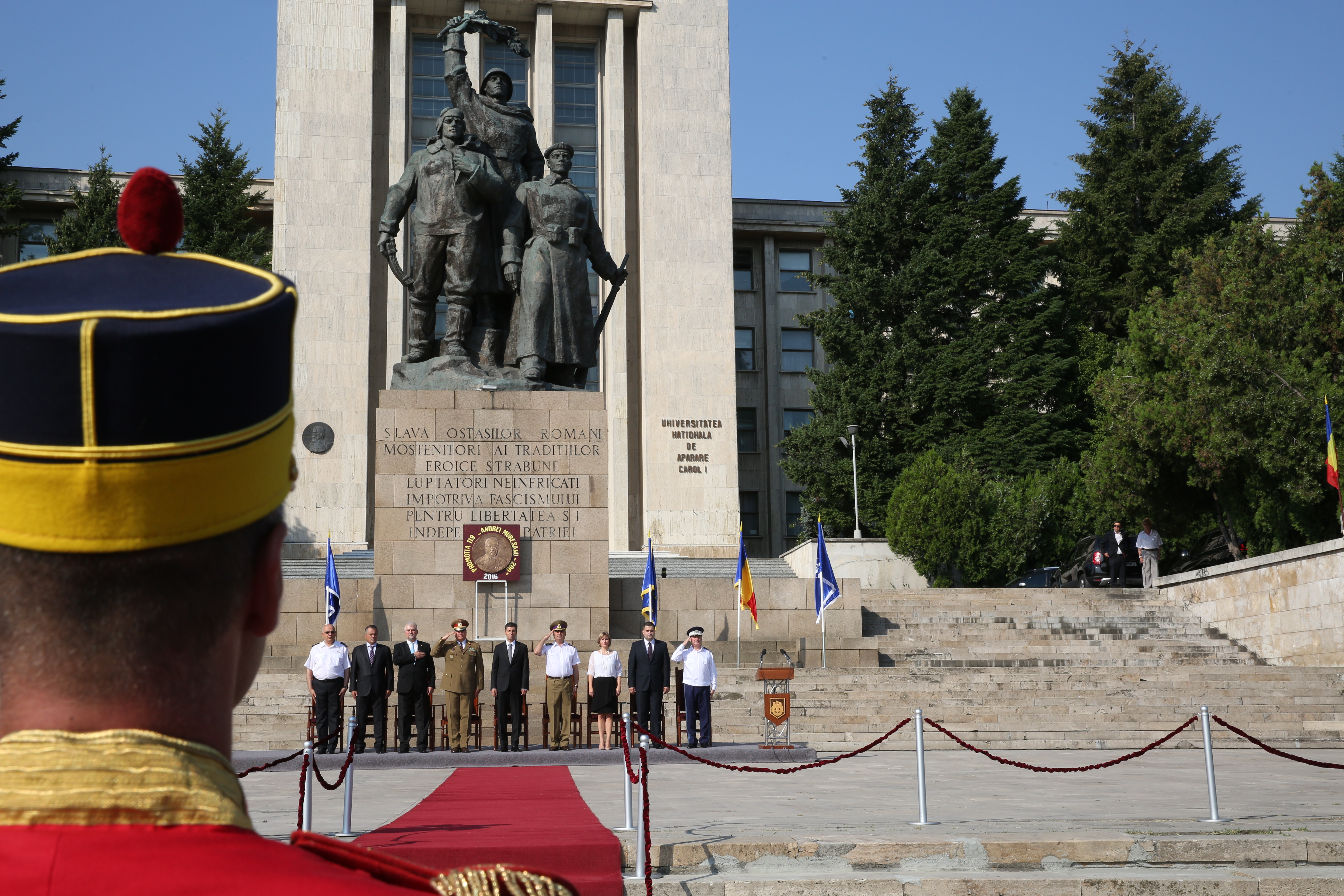  Festivitatea de absolvire a Promoției 115 „NEAGOE BASARAB–500” a Universității Naționale de Apărare „Carol I” - 15 iulie 2016 'The Graduation Ceremony of the Promotion 115 ,,Neagoe Basarab - 500,, at the National Defense University ,,Carol I,, - July 15,