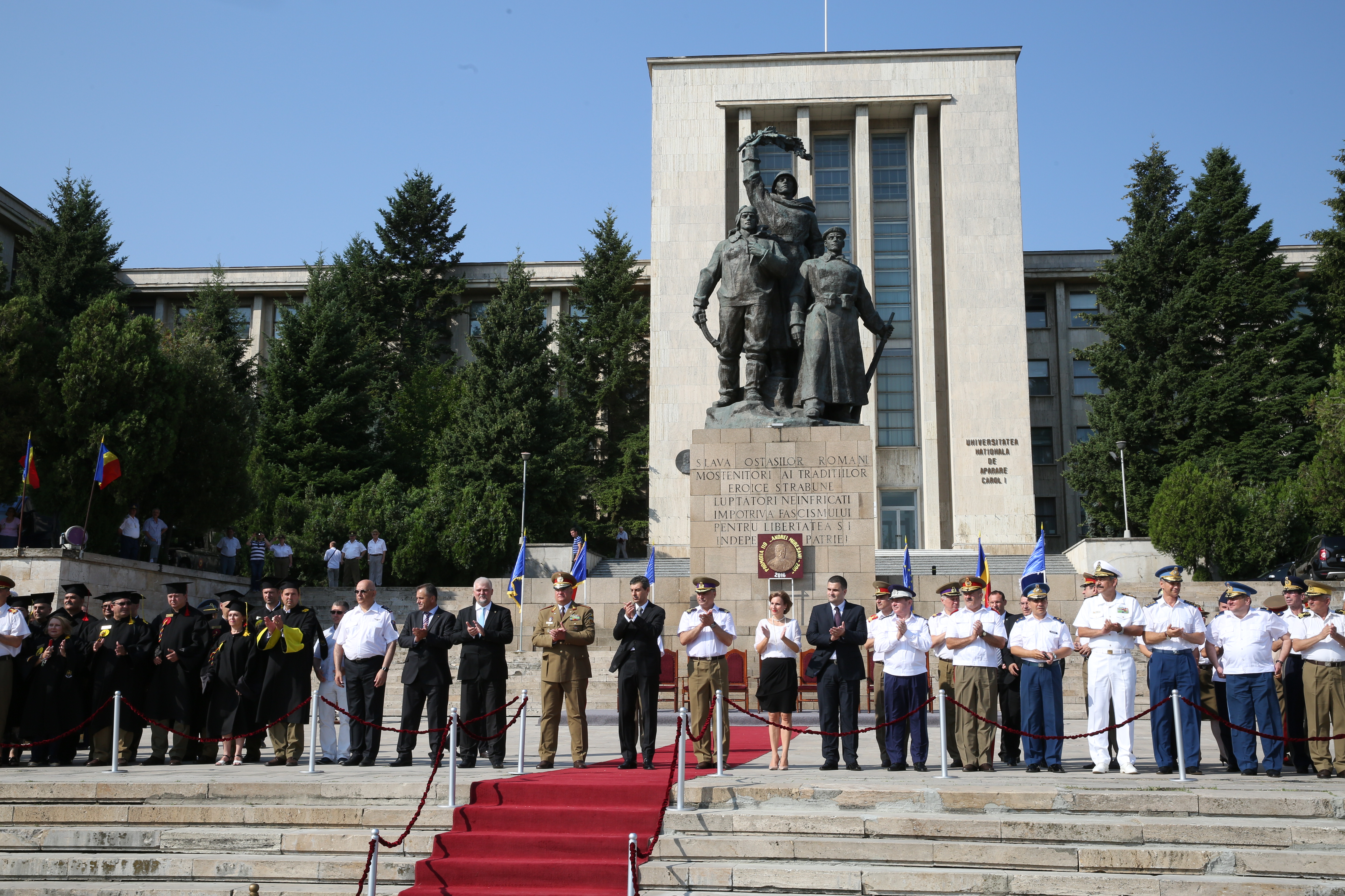  Festivitatea de absolvire a Promoției 115 „NEAGOE BASARAB–500” a Universității Naționale de Apărare „Carol I” - 15 iulie 2016 'The Graduation Ceremony of the Promotion 115 ,,Neagoe Basarab - 500,, at the National Defense University ,,Carol I,, - July 15,