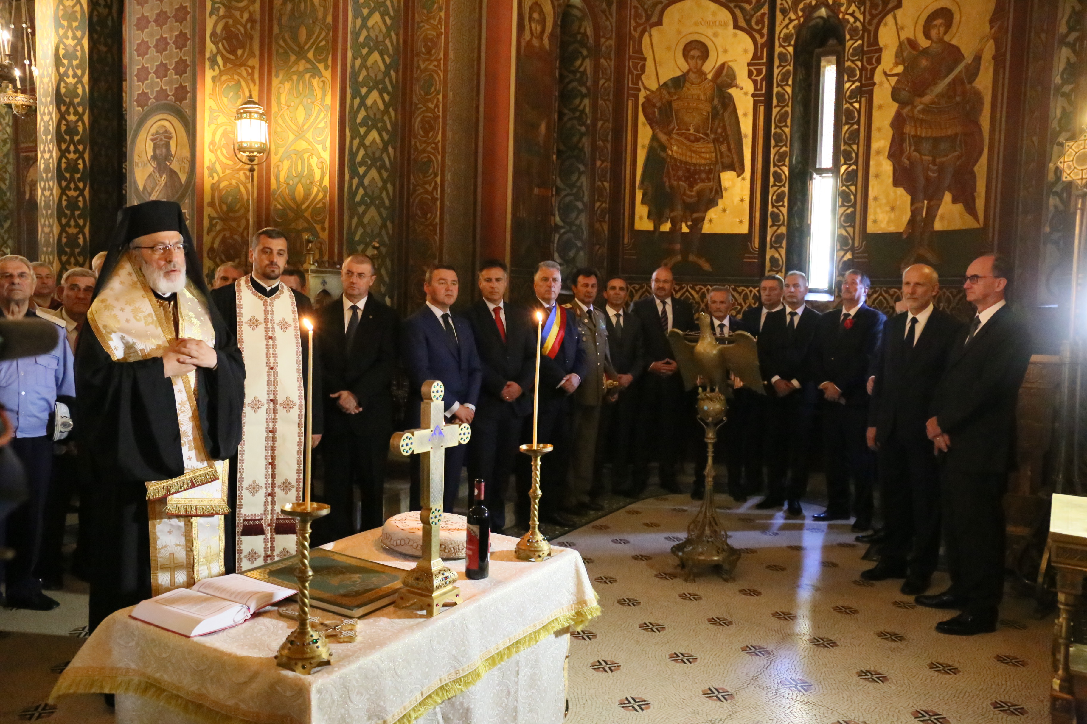 Depuneri coroane de flori la Cimitirul Eroilor din Curtea de Arges - 27 august 2016 'Wreaths laying ceremony at the Heroes Cemetery in Curtea de Arges - August 27, 2016'