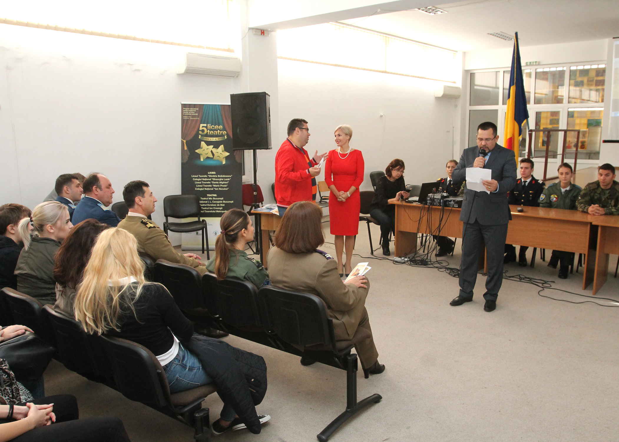 Ziua Armatei în școli - Liceul Teoretic Dimitrie Bolintineanu - 18 octombrie 2016 Army Day in schools – Dimitrie Bolintineanu high school, October 18, 2016