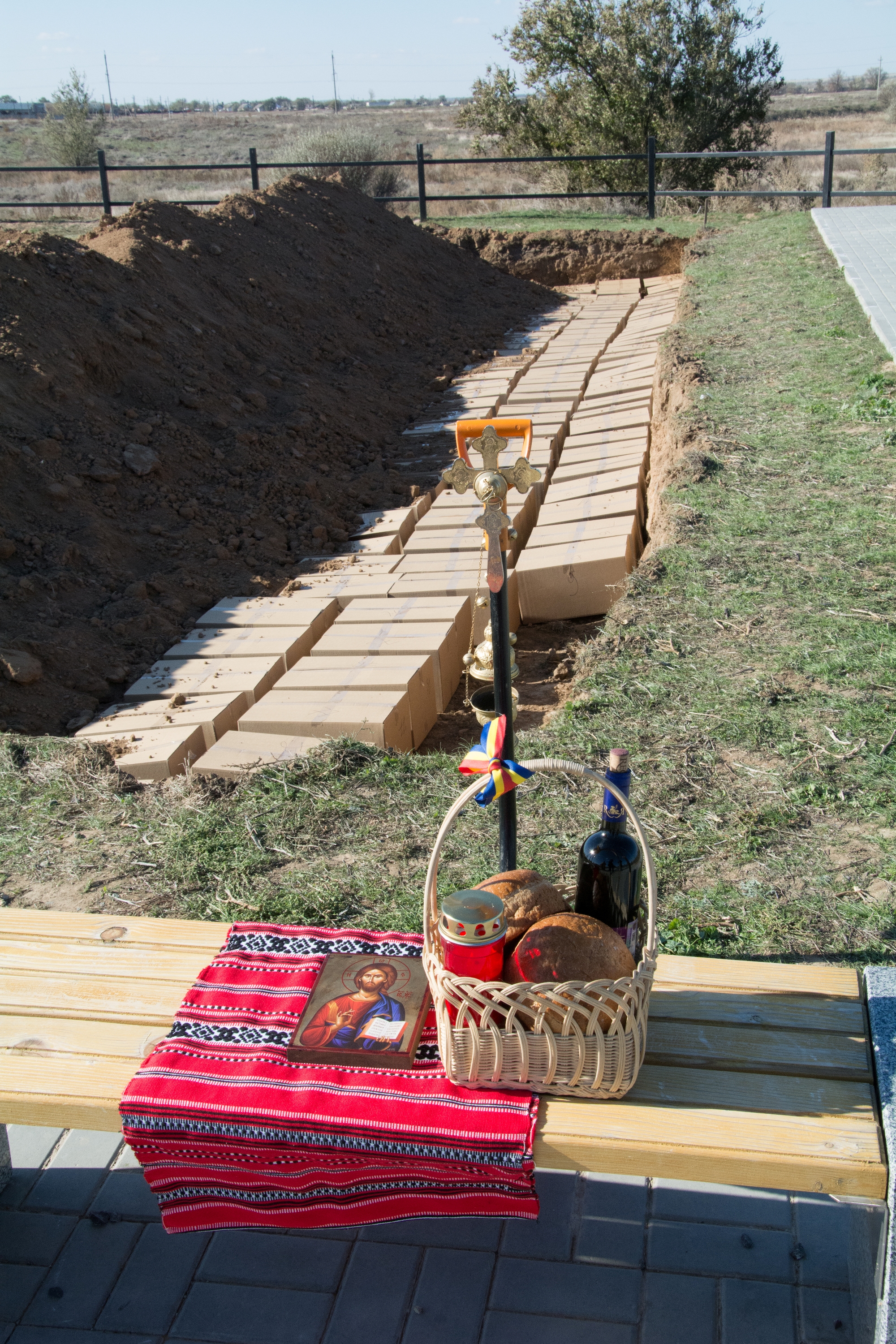 Ceremonialul de reînhumare a osemintelor eroilor români exhumate din zona Stalingrad în cadrul Cimitirului de onoare românesc de la Rossoșka - 23-26 octombrie 2016'Ceremony of reburial of Romanian heroes bones exhumed from Stalingrad in the Romanian Grave