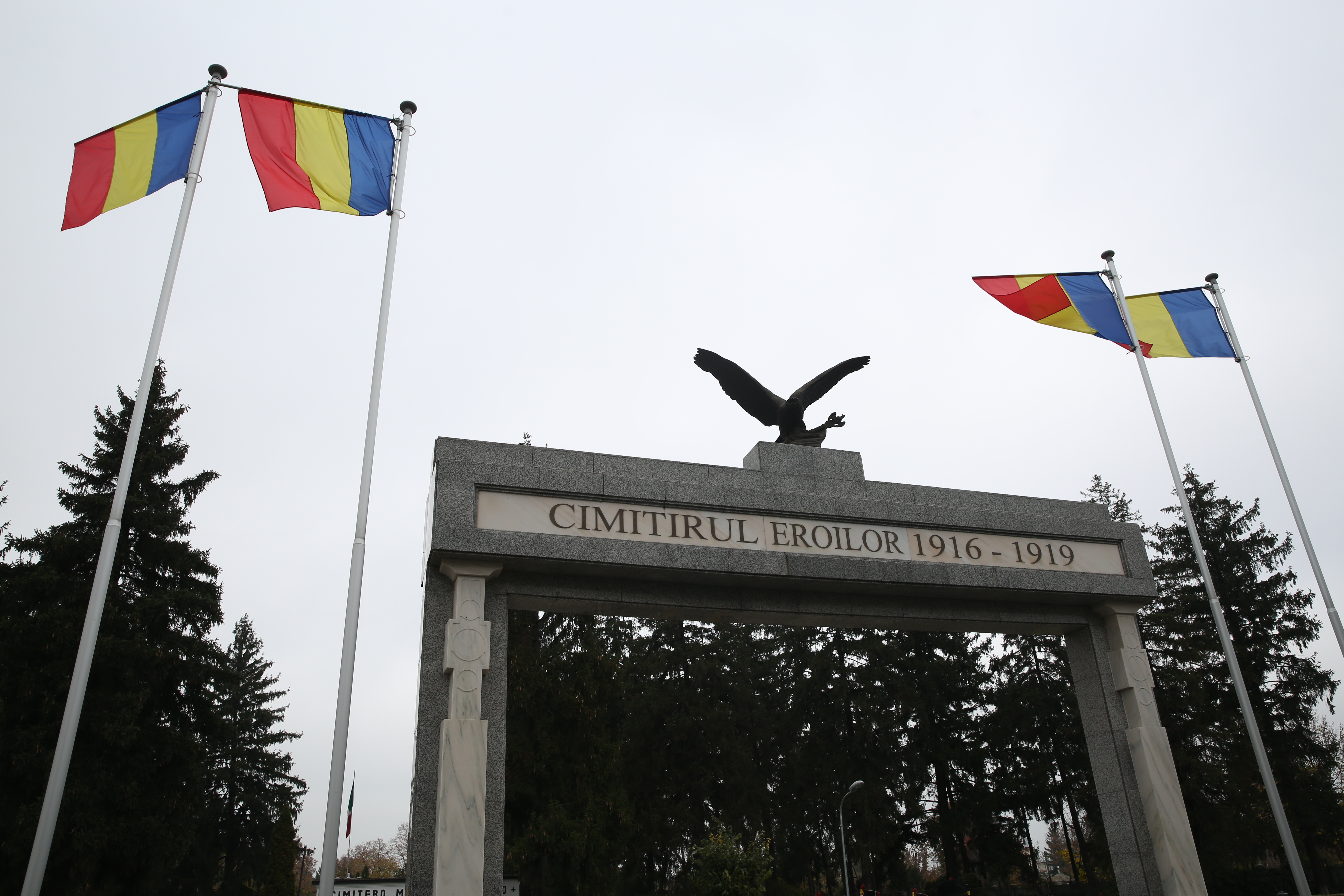 Ziua Forțelor Armate ale Republicii Italiene, depuneri de coroane la Cimitirul Italian - 04 noiembrie 2016  'Armed Forces Day of the Republic of Italy, wreaths laying ceremony at the Italian Cemetery - November 4, 2016'
