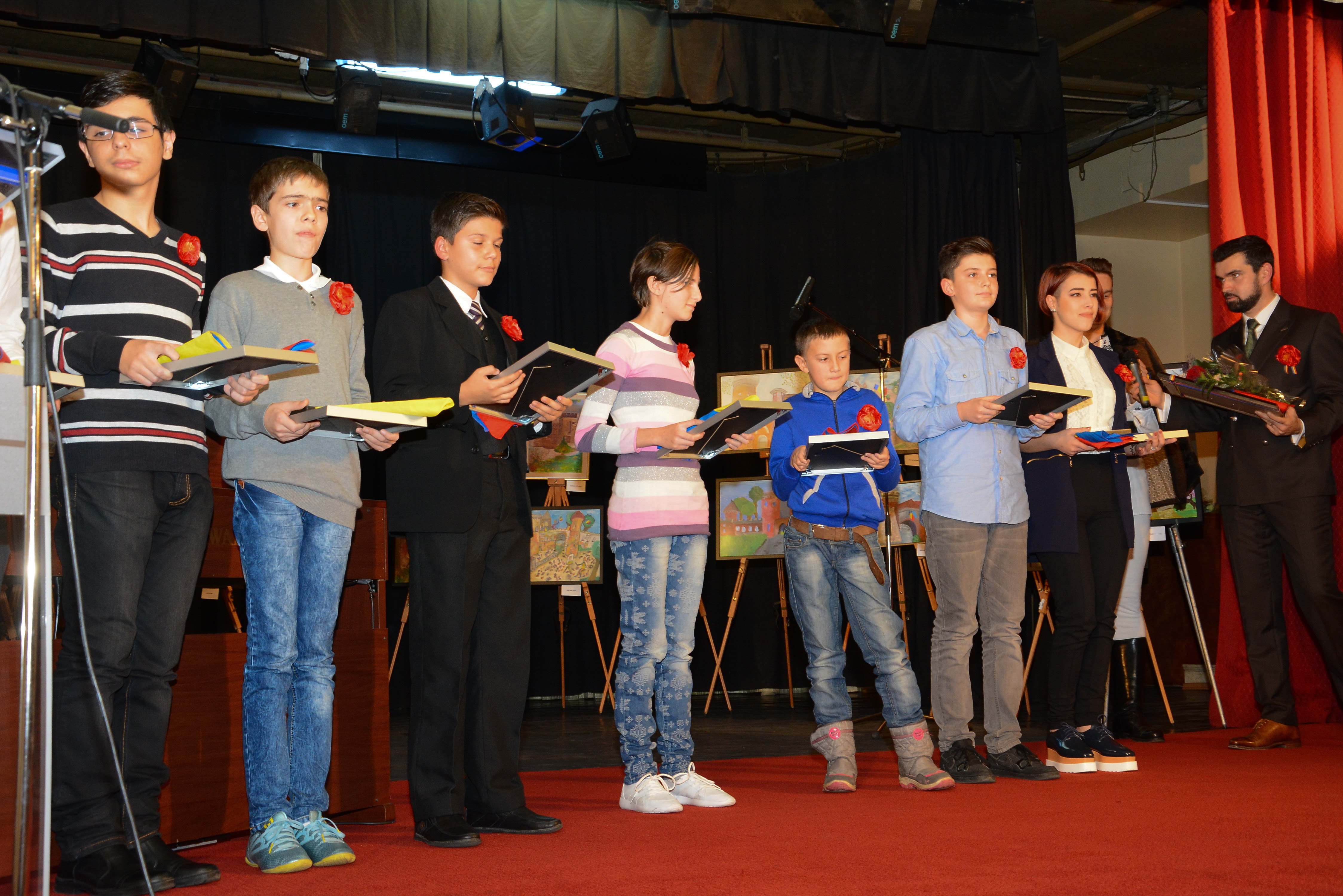 Spectacol dedicat Zilei Veteranilor din Teatrele de Operații - 10 noiembrie 2016 'Show dedicated to Veterans' Day from operation theaters - November 10, 2016'