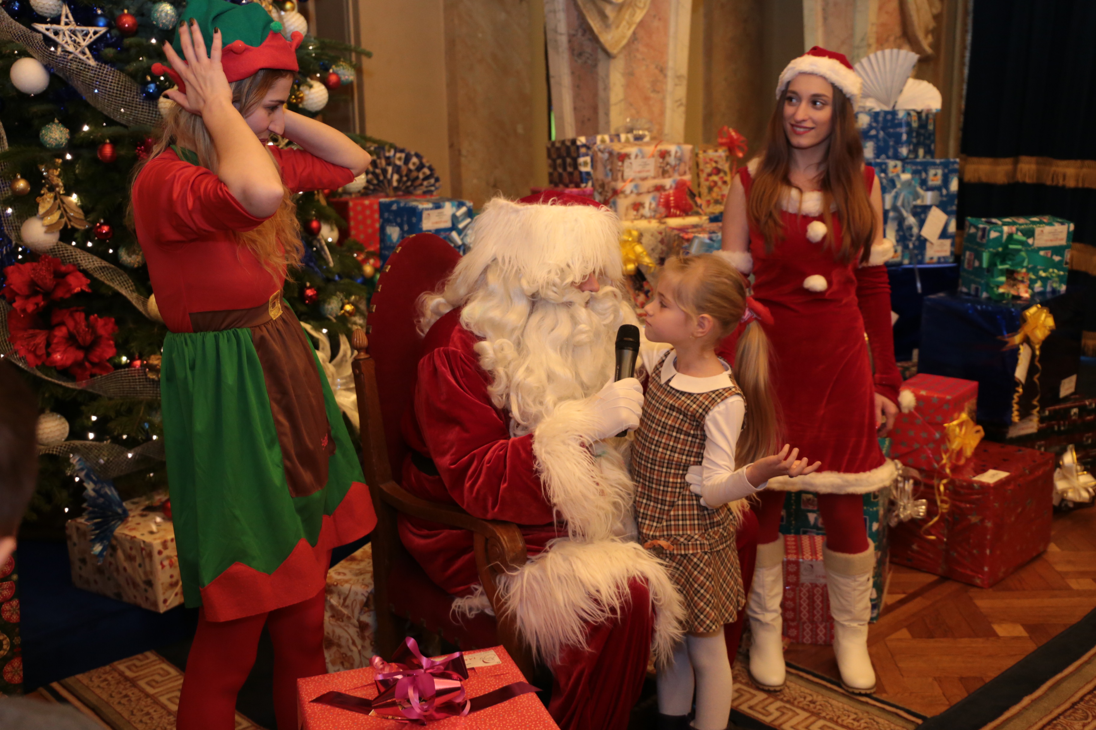 Serbarea Pomului de Crăciun pentru copiii eroilor Armatei României căzuți la datorie sau răniți în misiuni în teatrele de operații - Cercul Militar Național - 13 decembrie 2016