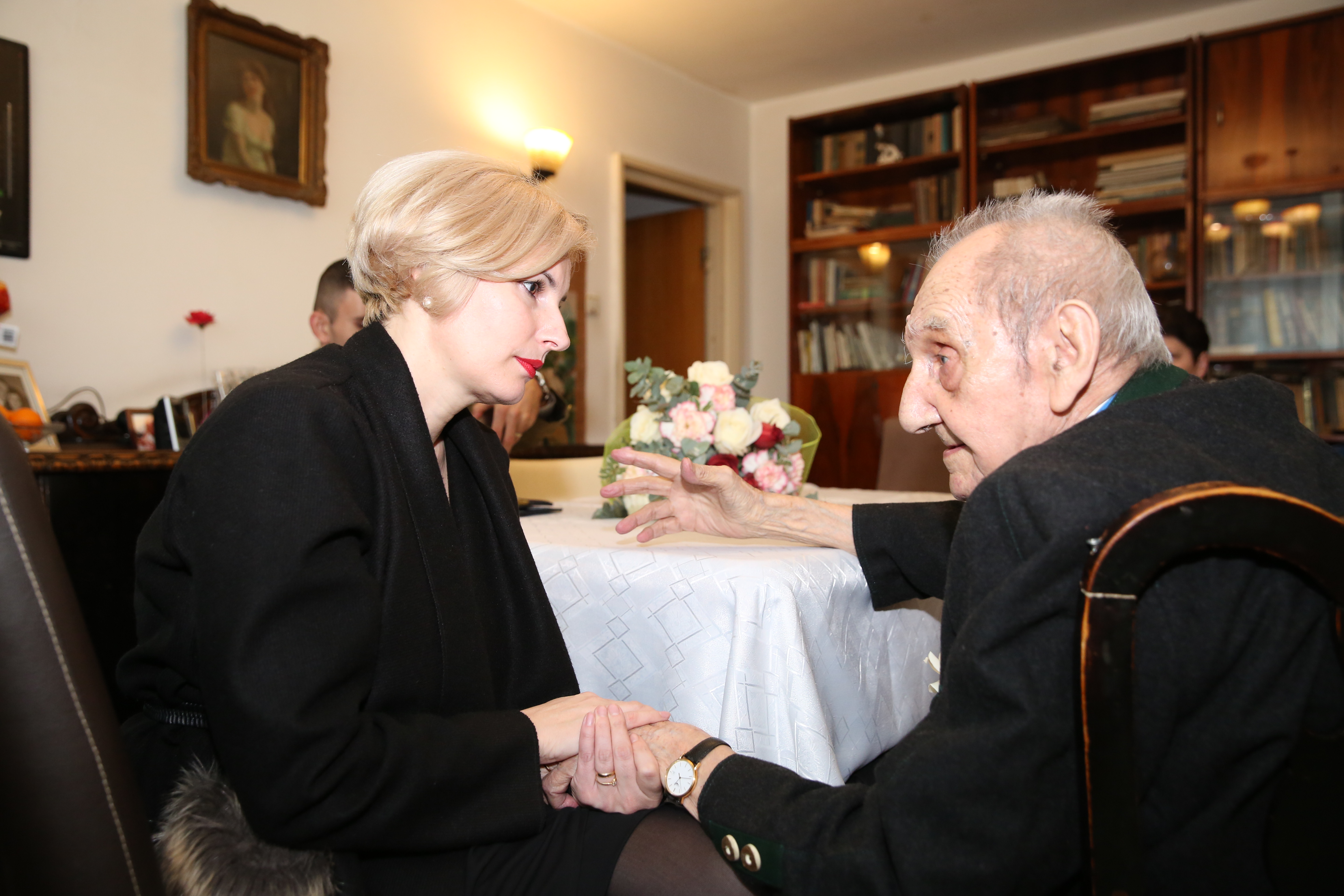 Vizita doamnei secretar de stat Otilia Sava la domnul Lt.col.'rtr.' Ştefanovici Valentin Paul, veteran de război, cu ocazia aniversării vârstei de 99 de ani - 09 februarie 2017 'Visit of the State Secretary Otilia Sava to retired lieutenant-colonel Ştefan