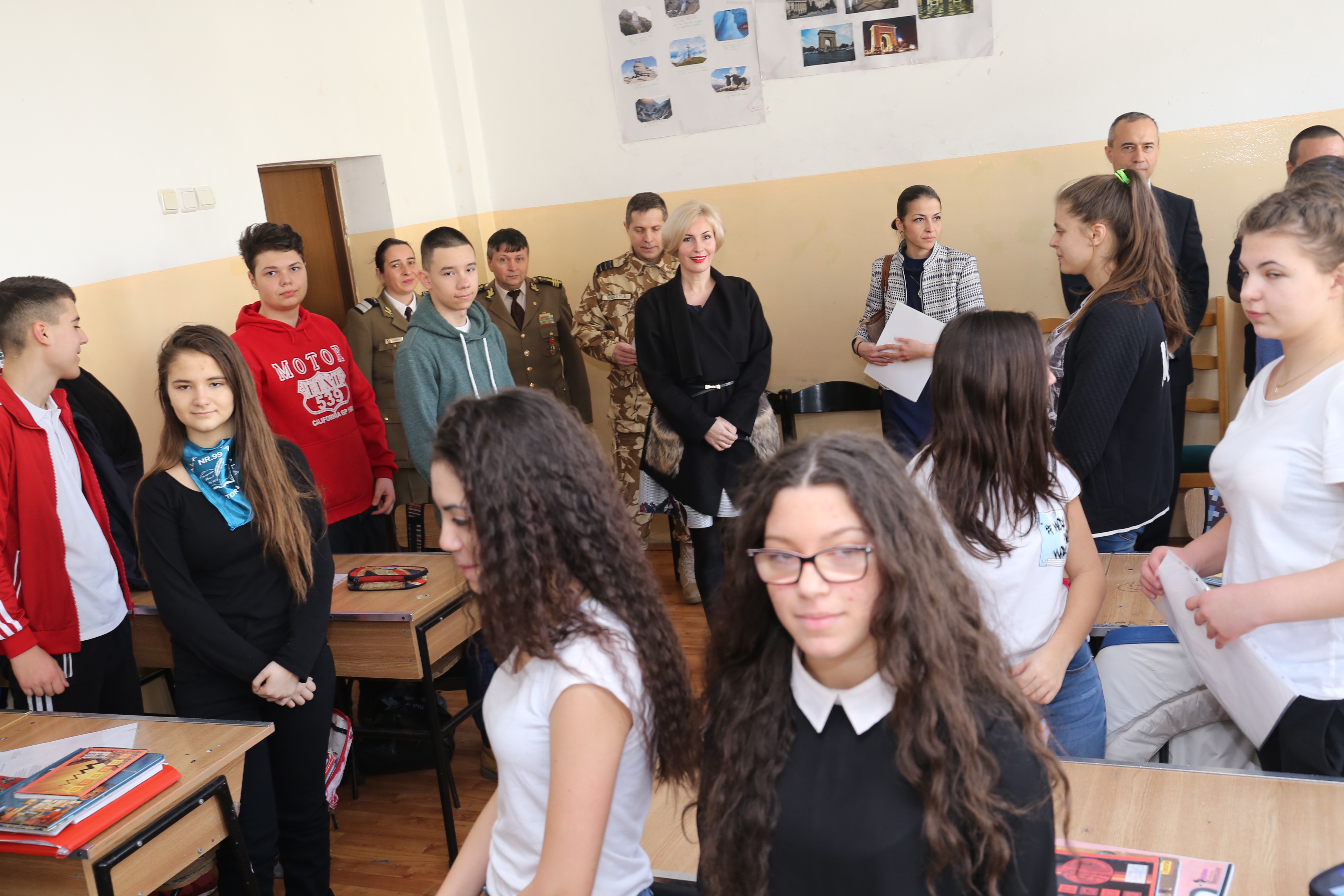 De Dragobete, “O altfel de lecție de istorie!” Vizita la Şcoala Gimnazială nr. 99 Bucureşti - 23 februarie 2017 'On 'Dragobete' Day, “A different kind of history lesson”, visit to Secondary School no. 99, Bucharest, February 23, 2017'