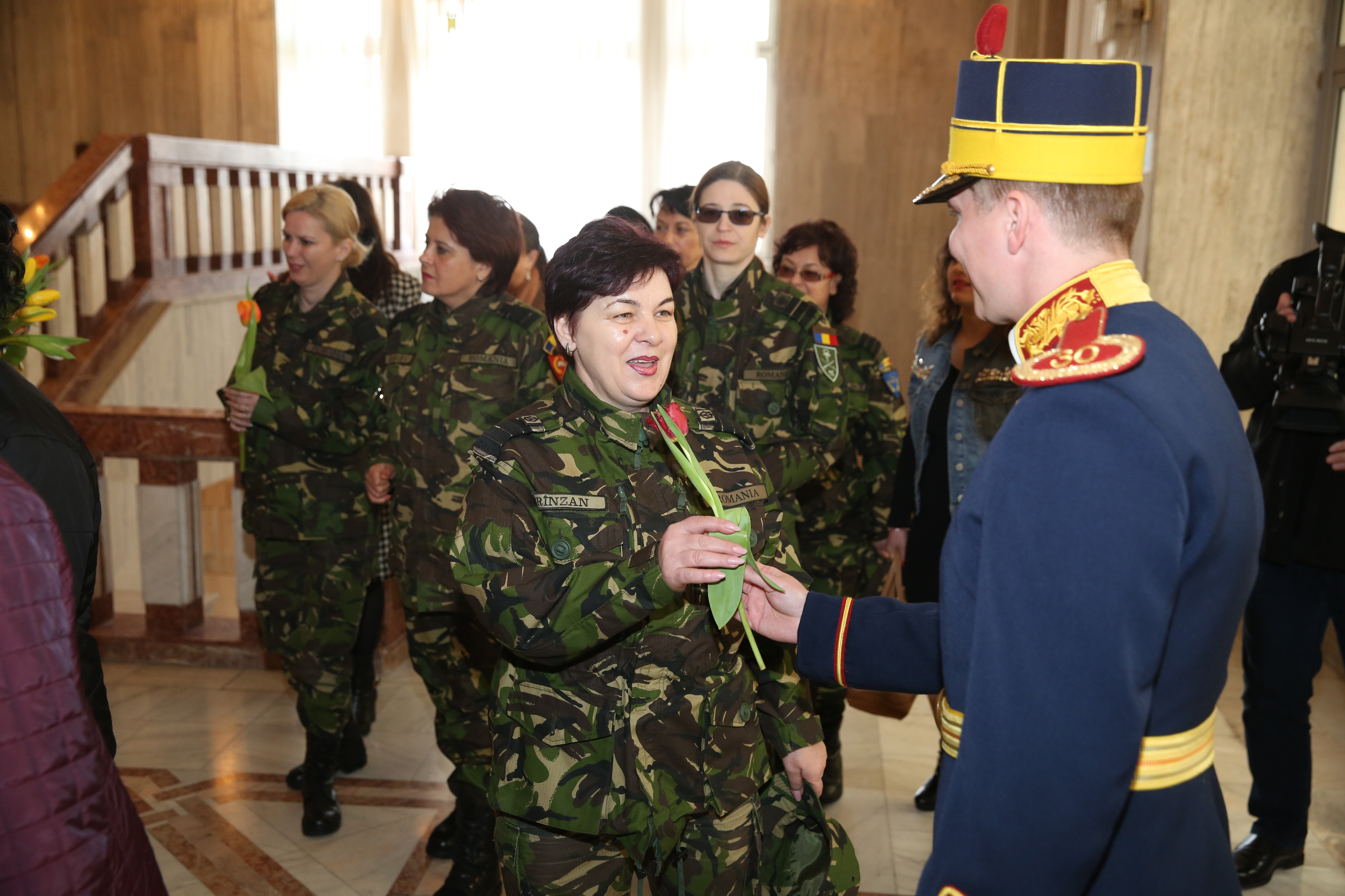 Spectacol de teatru  dedicat femeilor din M.Ap.N., cu ocazia Zilei internaționale a femeii: Tartuffe, de Moliere, Teatrul Metropolis - 07 martie 2017 'Representation of the play Tartuffe, by Molière, dedicated to women from MoD, on the Women’s Day, Metrop