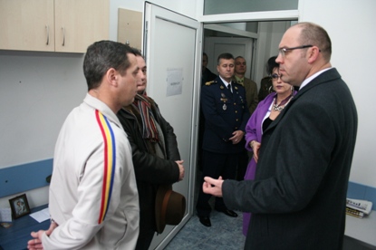 VIZITA LA MILITARII RANITI IN TEATRELE DE OPERATII
