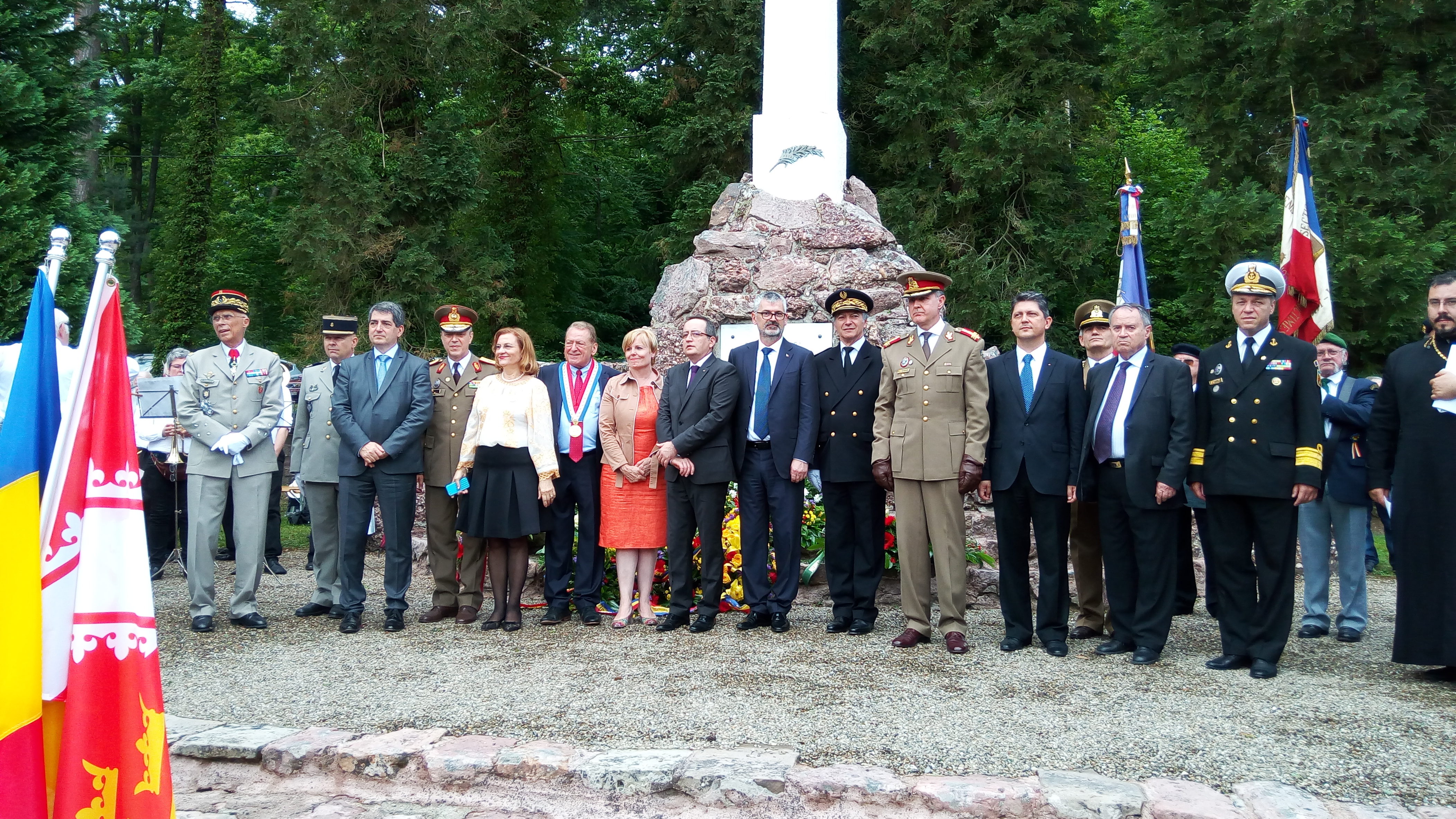 Ceremonia oficială de comemorare a eroilor români din Primul Război Mondial, decedați în prizonierat şi înhumați în Cimitirul Eroilor din localitatea Soultzmatt, regiunea Alsacia, Franța - 0