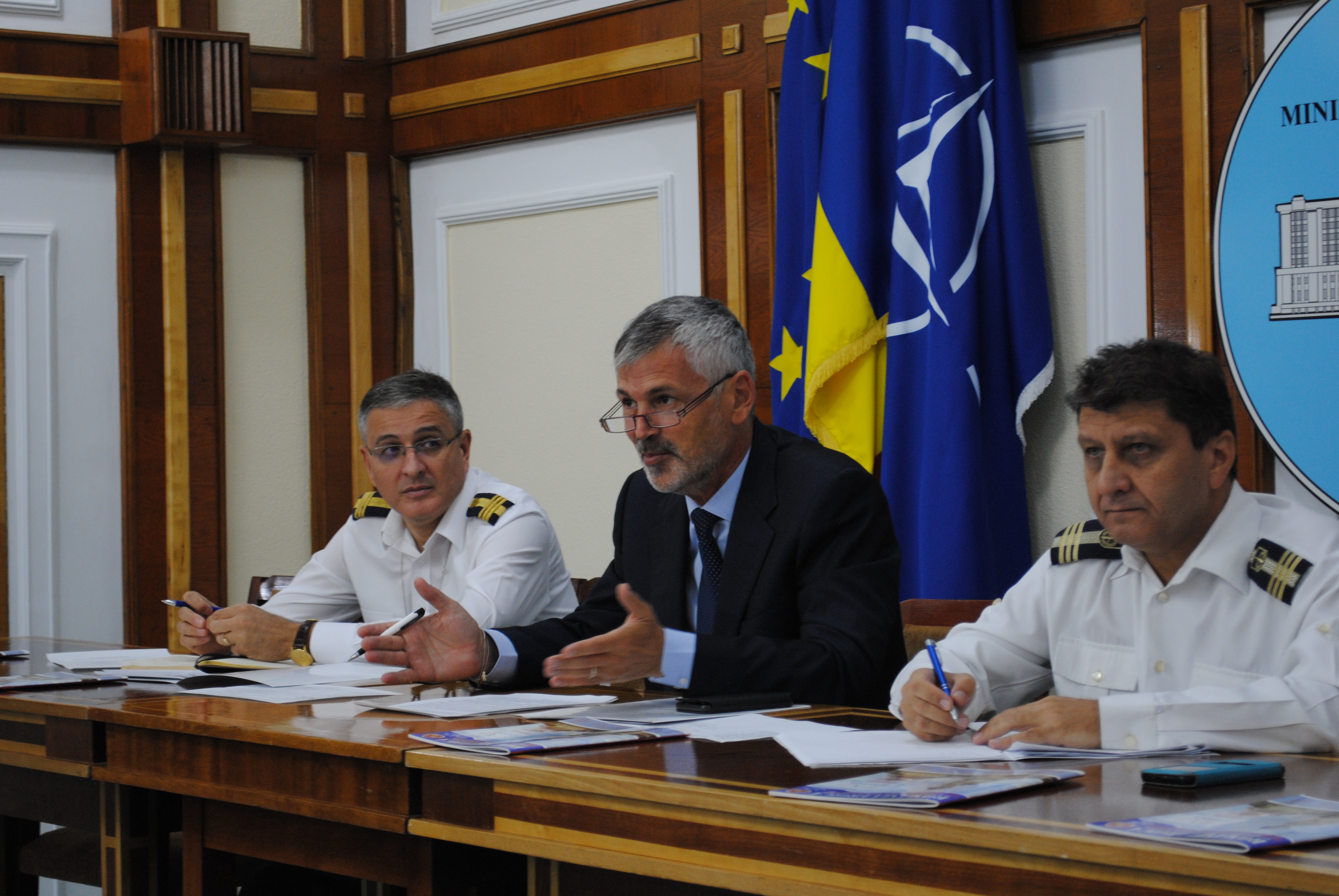 Întâlnirea secretarului de stat pentru relația cu Parlamentul și calitatea vieții personalului cu reprezentanții structurilor asociative din domeniul militar și al cultului eroilor - 27 Sept. 2018