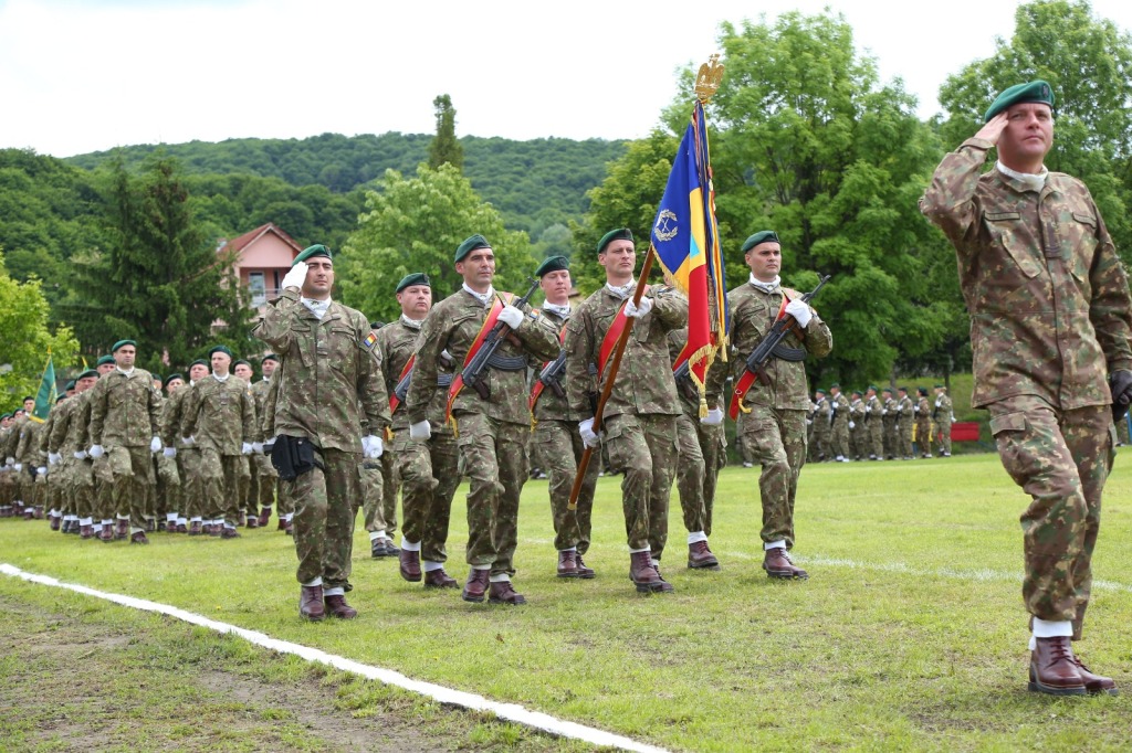 Ceremonie aniversarŢ a Batalionului 33 VŢnŢtori de Munte 'Posada'';s:6:'