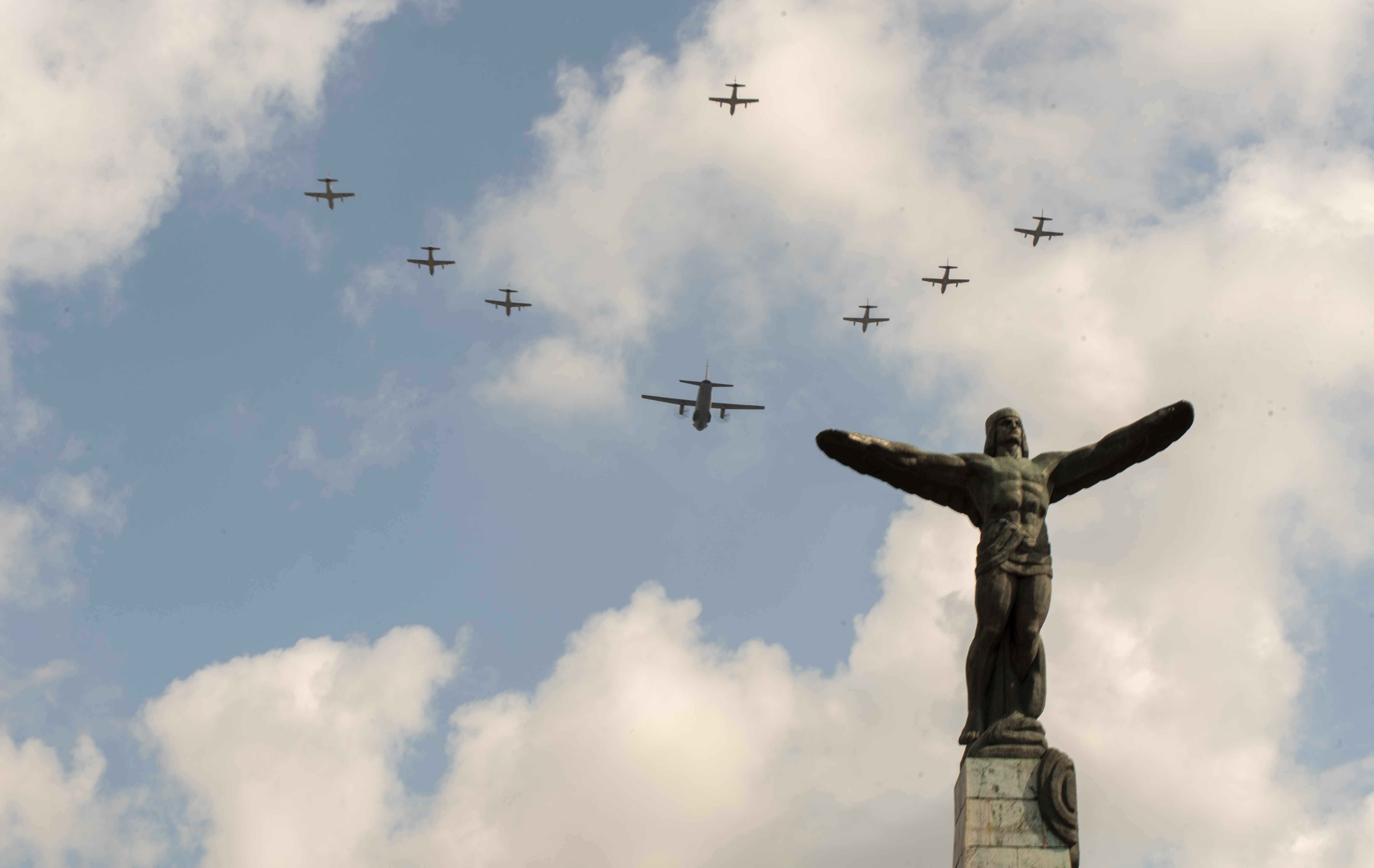 Participarea la ceremonia militară prilejuită de ziua aviației române și a forțelor aeriene - 20 Iul. 2020