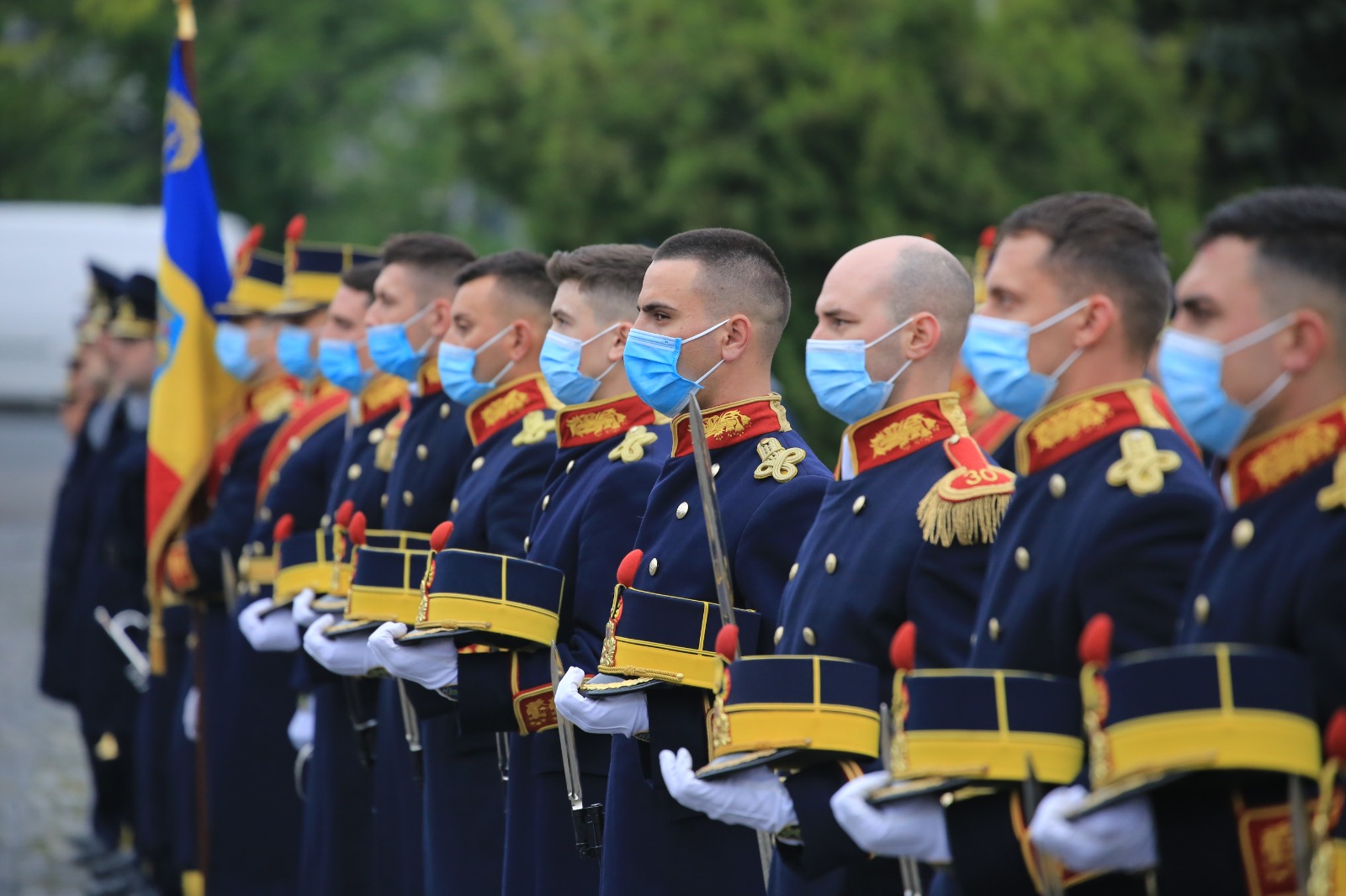 Ceremonia militară de depunere de coroane de flori la Monumentul Eroilor Patriei din Capitală, cu ocazia Zilei veteranilor de război, 29 Aprilie 2021