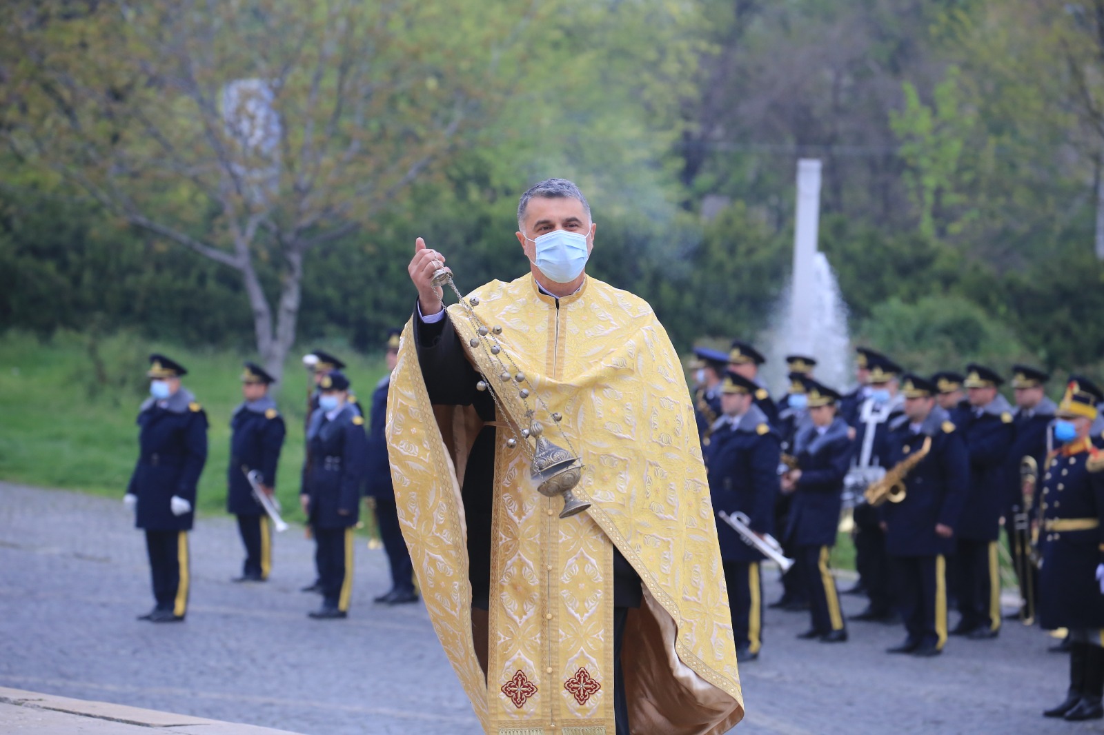 Ceremonia militară de depunere de coroane de flori la Monumentul Eroilor Patriei din Capitală, cu ocazia Zilei veteranilor de război, 29 Aprilie 2021