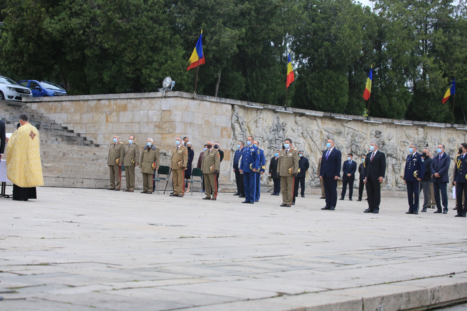 Ceremonia militară de depunere de coroane de flori la Monumentul Eroilor Patriei din Capitală, cu ocazia Zilei veteranilor de război, 29 Aprilie 2021