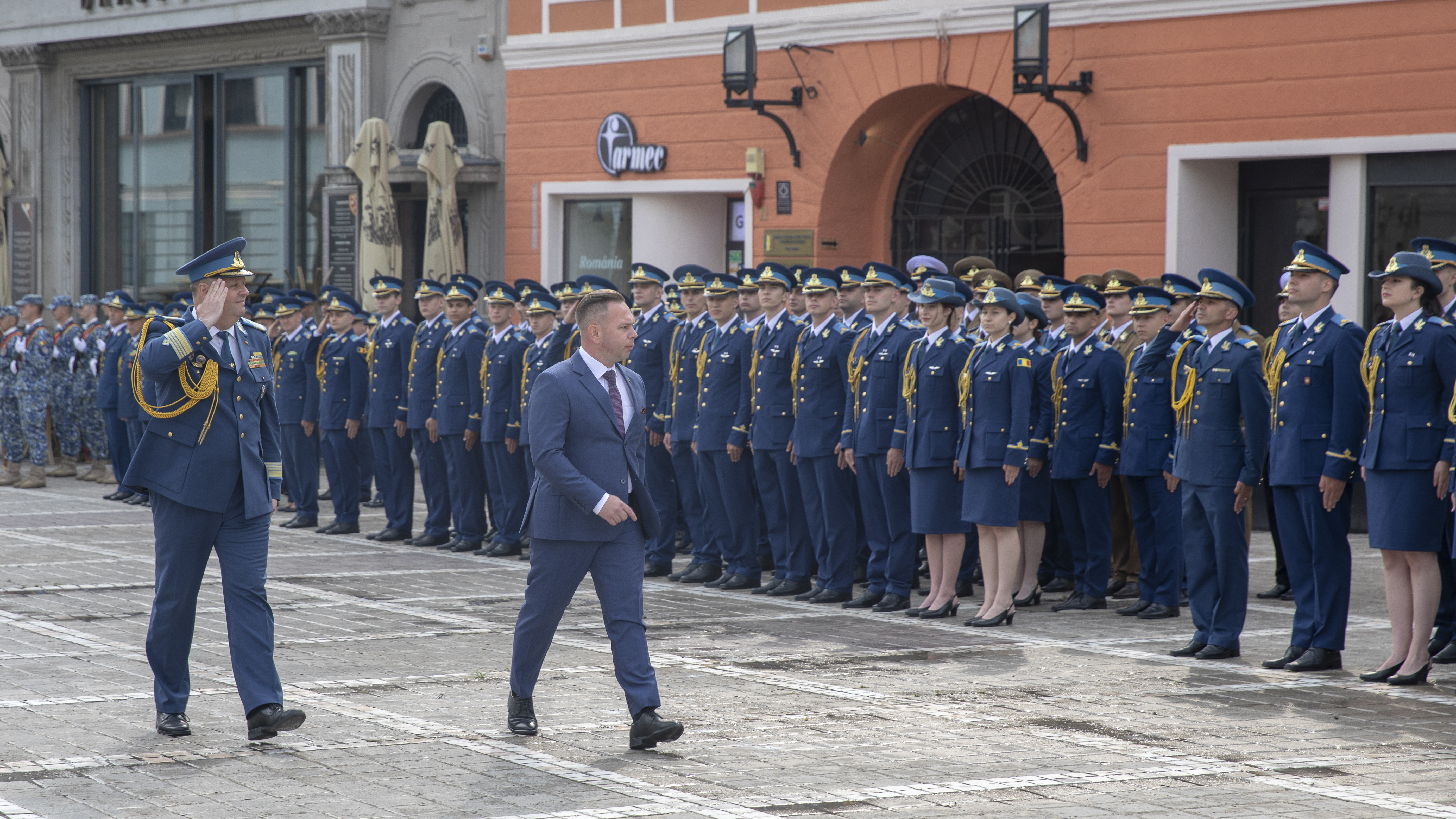 Ceremonie absolvire promoția 2022 „ Încoronarea de la Alba Iulia - 100” a Academiei Forțelor Aeriene „Henri Coandă”