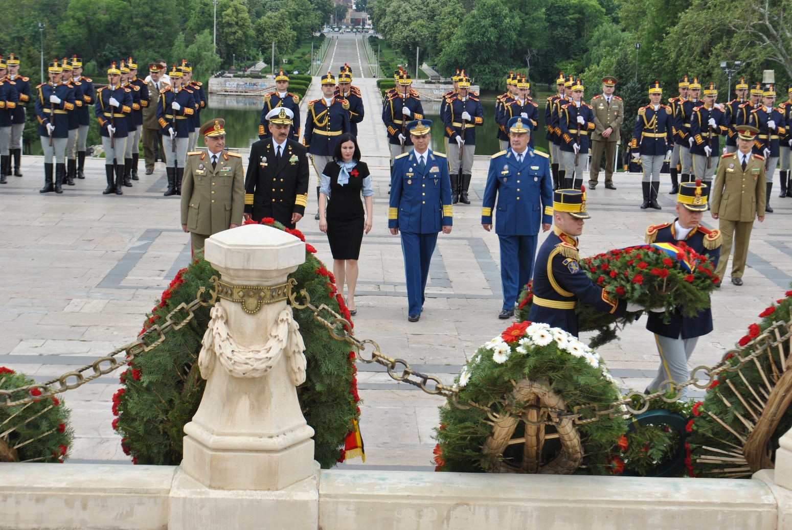 Ceremonialul prilejuit de Ziua Eroilor la Monumentul Ostaşului Necunoscut