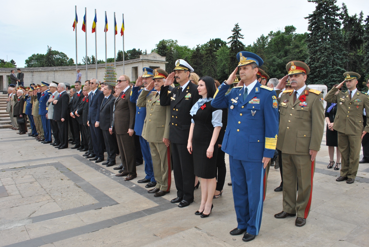 Ceremonialul prilejuit de Ziua Eroilor la Monumentul Ostaşului Necunoscut