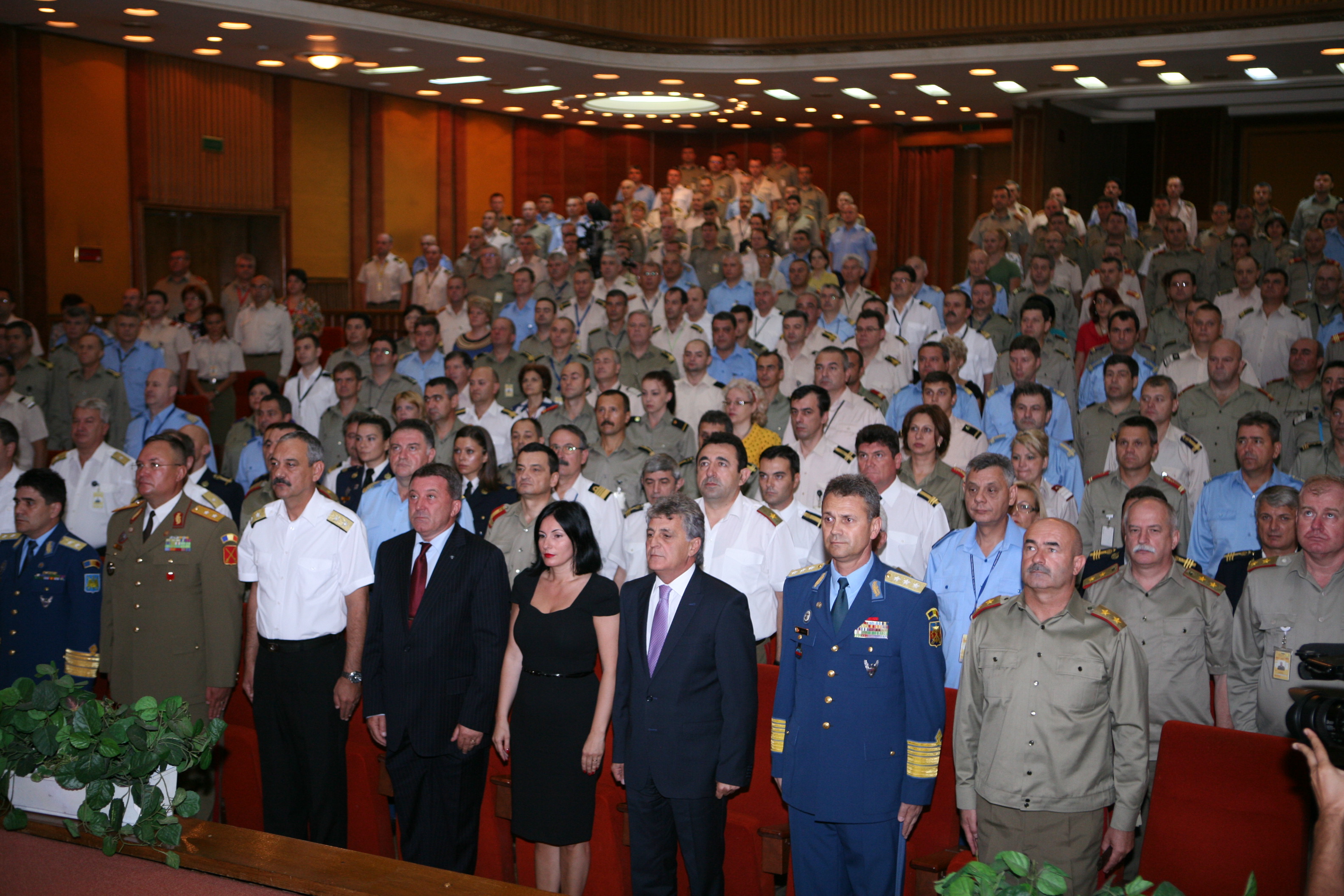 Ceremonia militară şi religioasă în memoria plutonierului Adrian-Constantin Leu