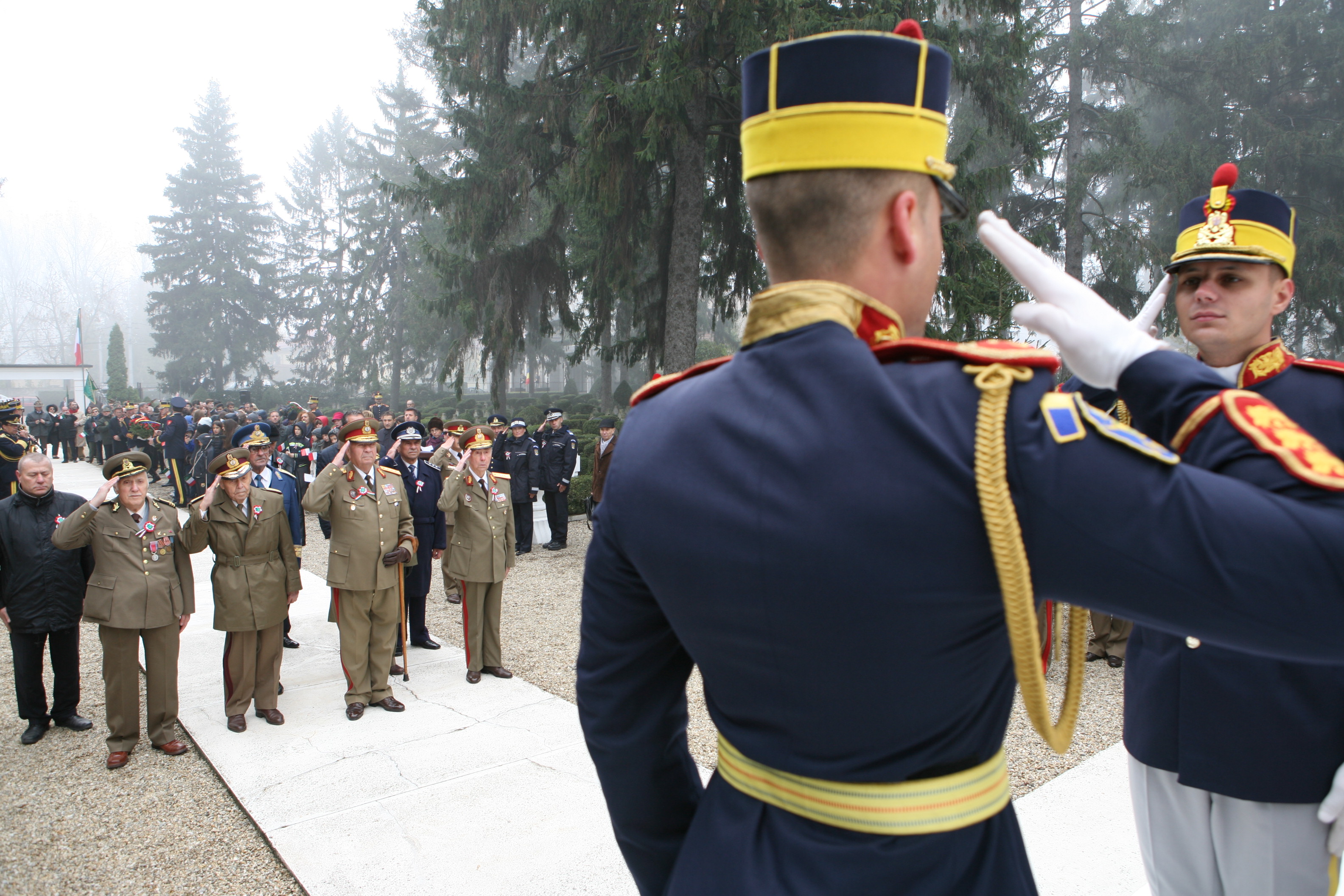 Ziua Forțelor Armate Italiene - Ceremonia militară de depuneri de coroane şi jerbe de flori 