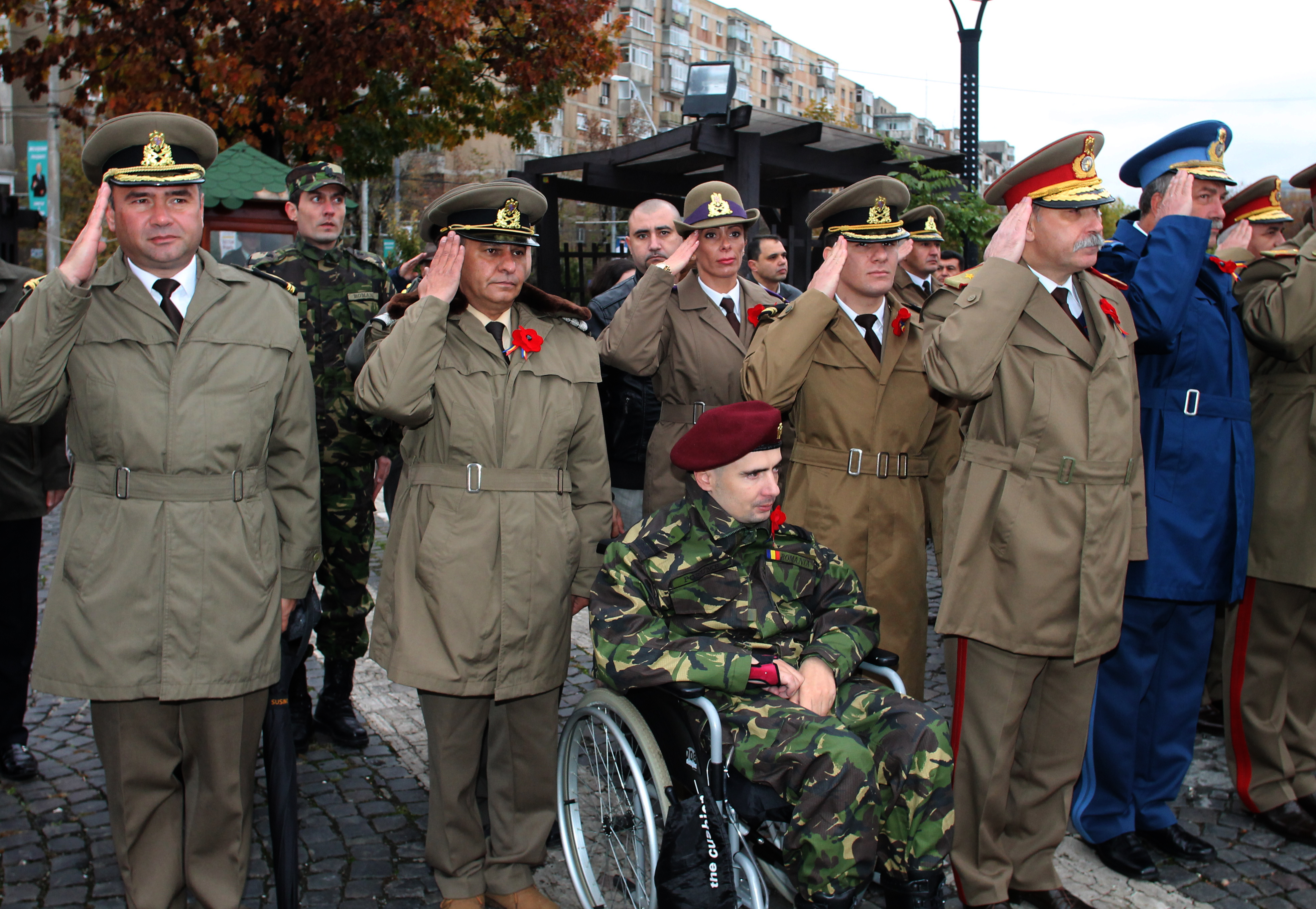 Ceremonia militară şi religioasă de depuneri de coroane de la Monumentul Eroilor căzuți în teatrele de operații şi pe teritoriul României