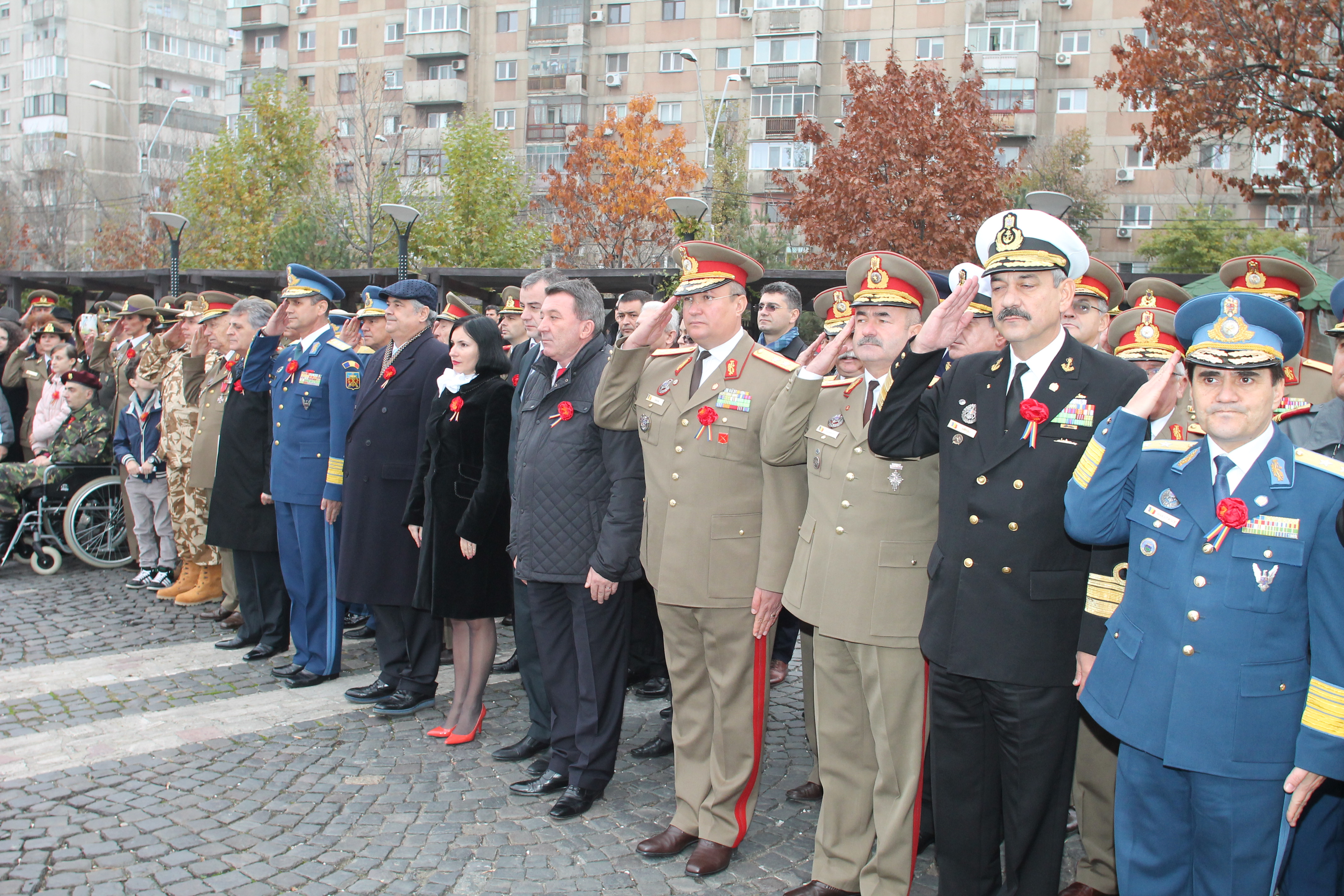 Ceremonia dedicată Zilei Veteranilor la Monumentul eroilor căzuți în teatrele de operații şi pe teritoriul României